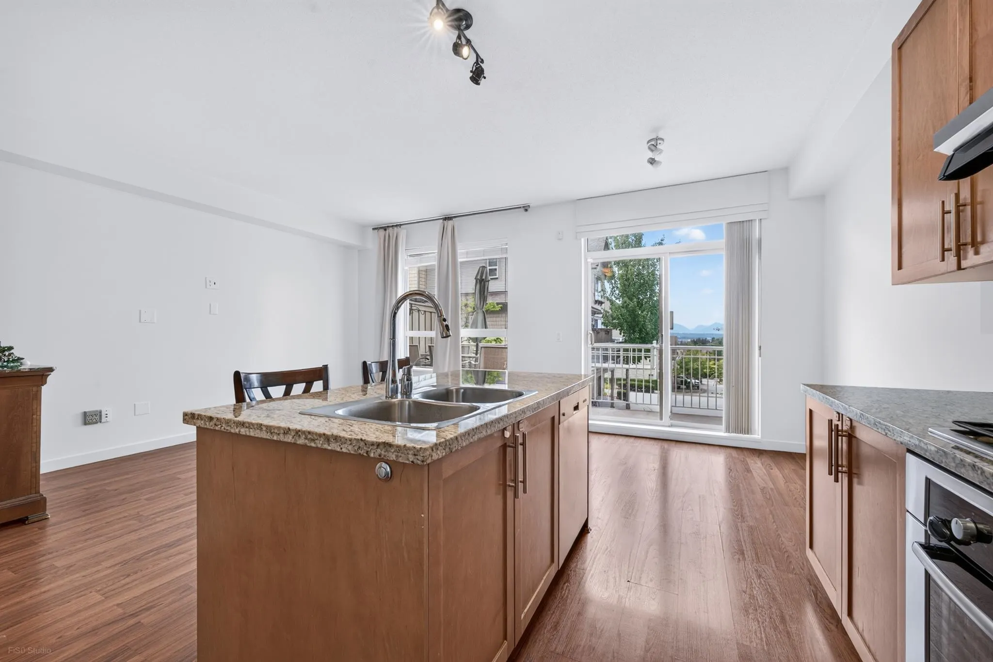2738 158 Street #4