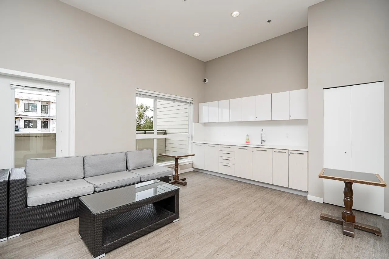 13768 108 Ave #403