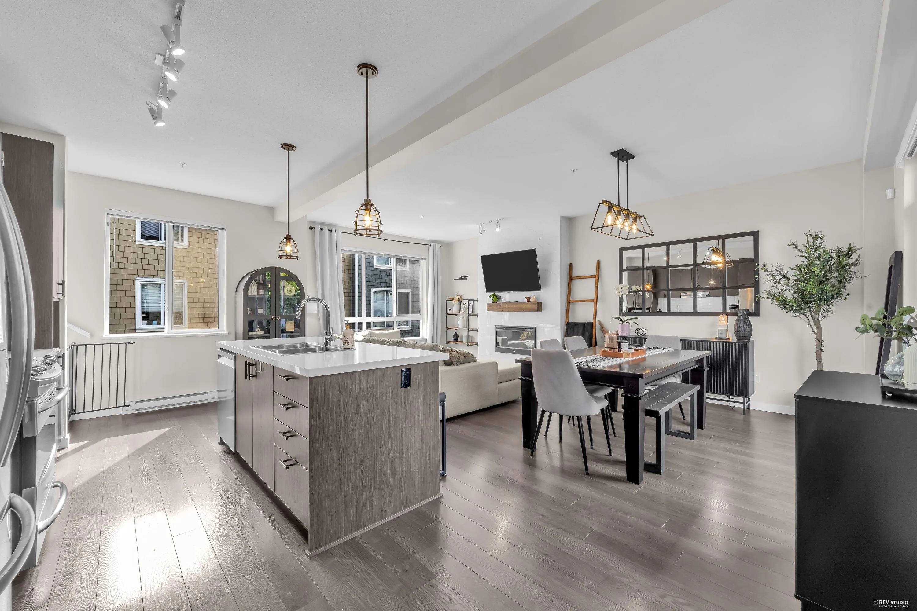8138 204 Street #100