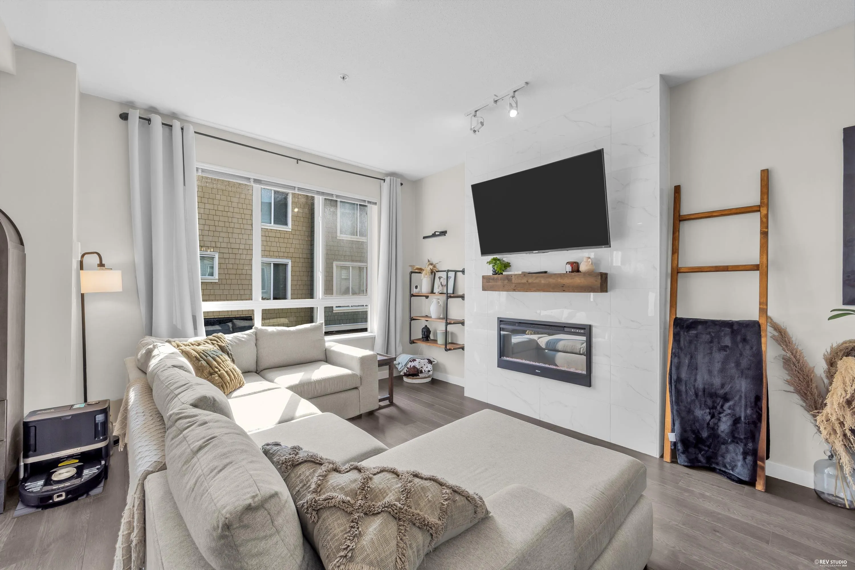 8138 204 Street #100