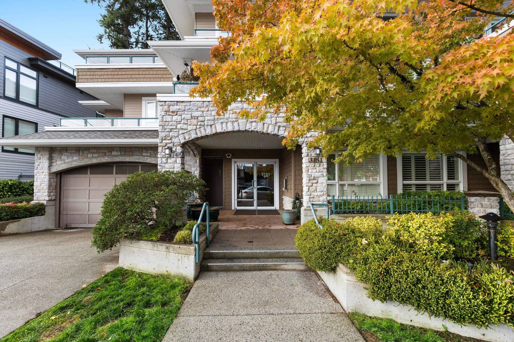 3151 Connaught Crescent #206