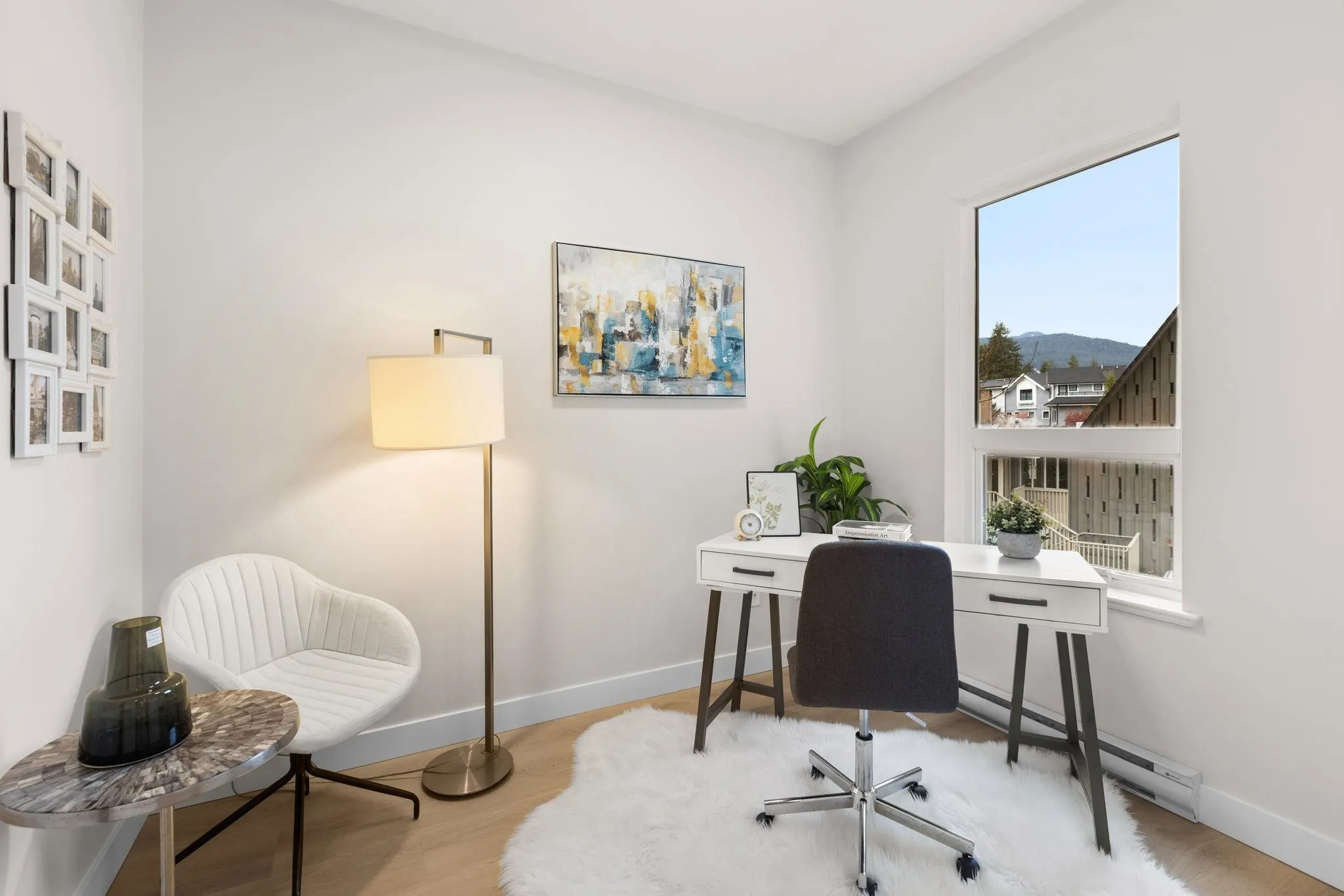 3151 Connaught Crescent #206