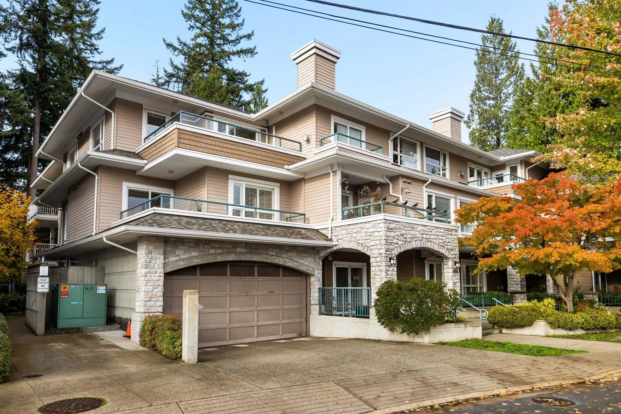 3151 Connaught Crescent #206