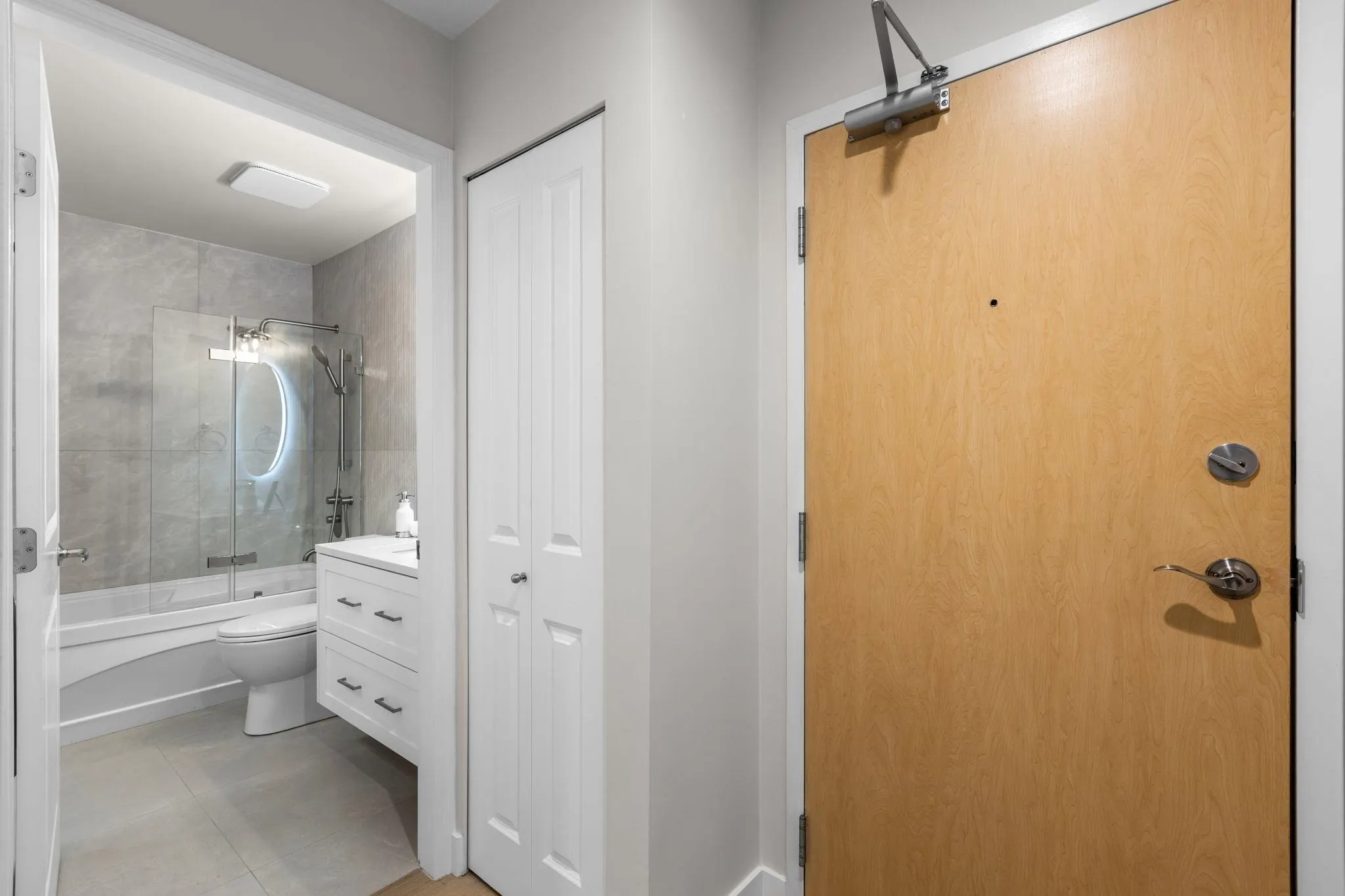 3151 Connaught Crescent #206