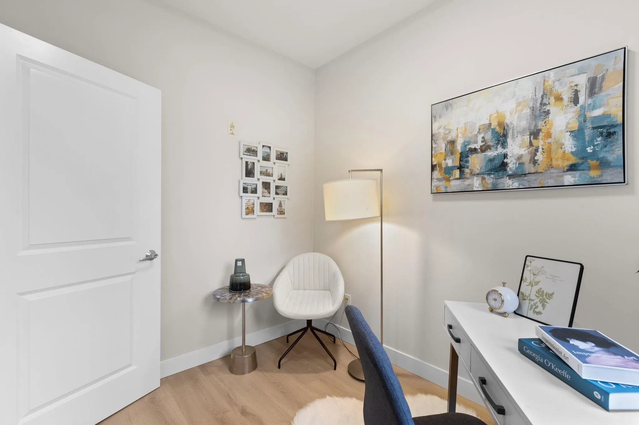3151 Connaught Crescent #206