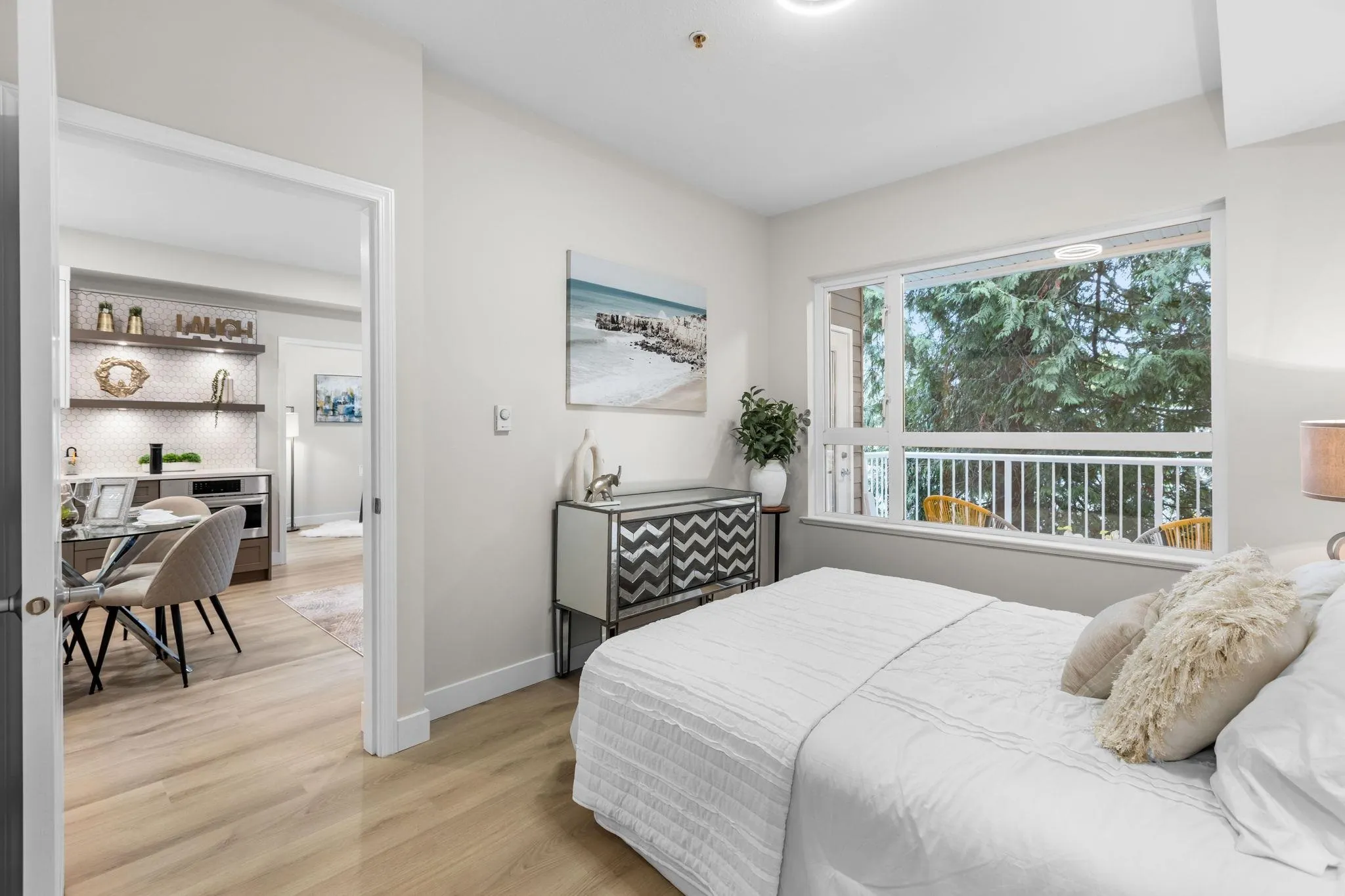 3151 Connaught Crescent #206