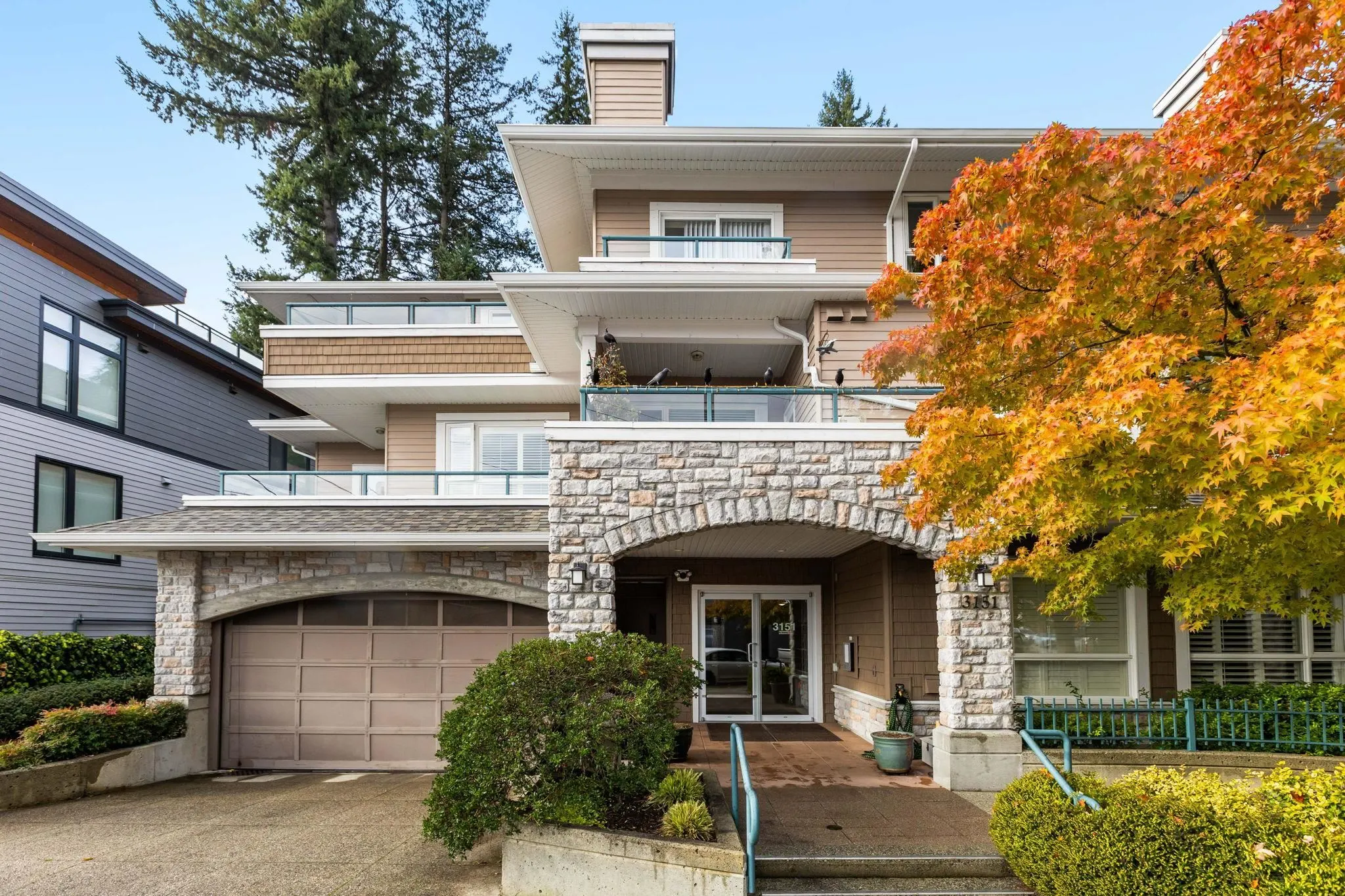 3151 Connaught Crescent #206