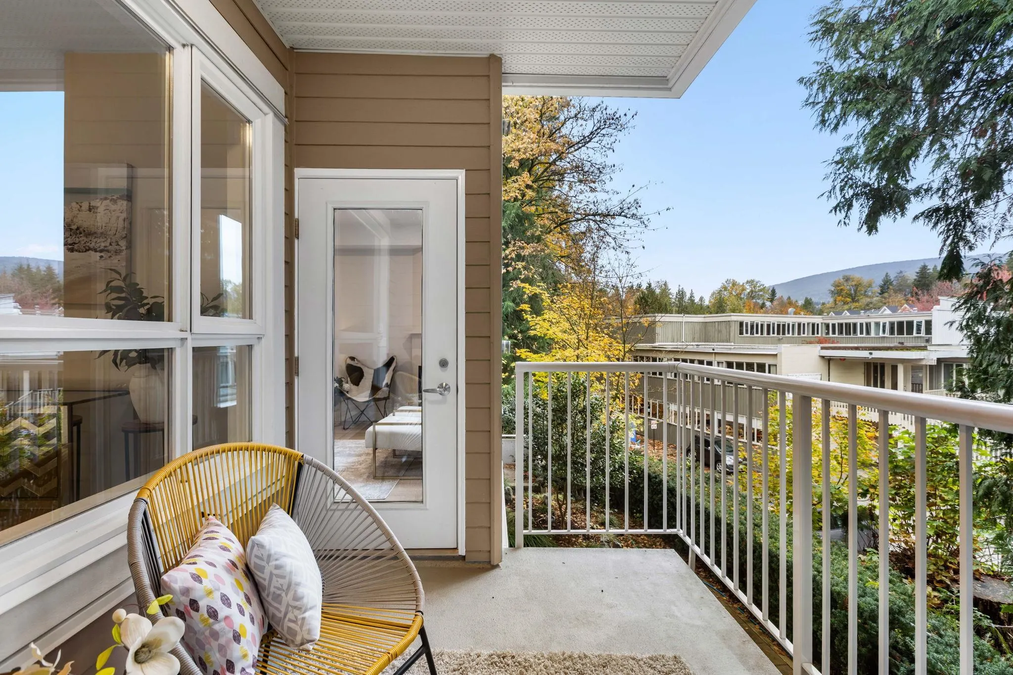 3151 Connaught Crescent #206