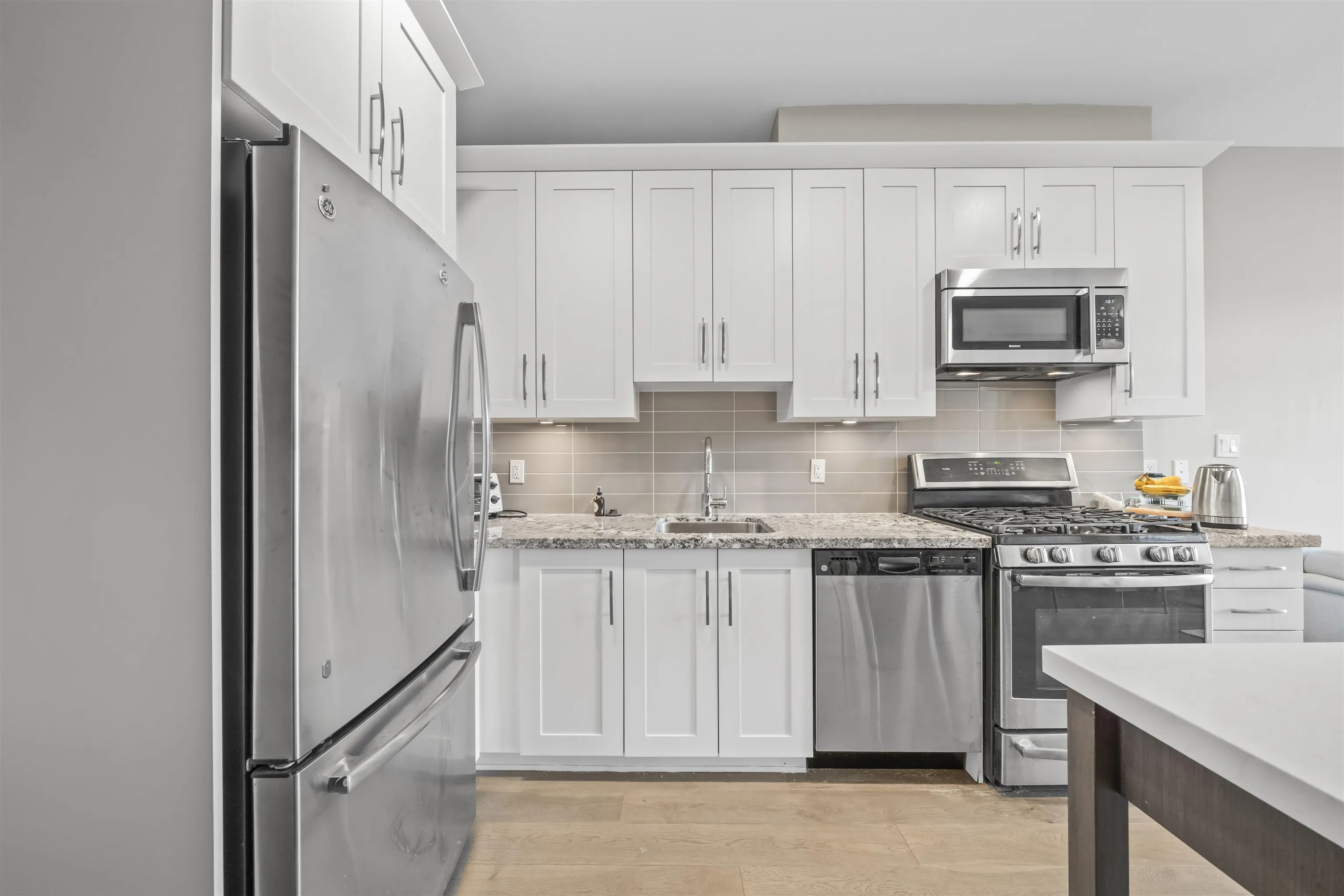 5011 Springs Boulevard #302