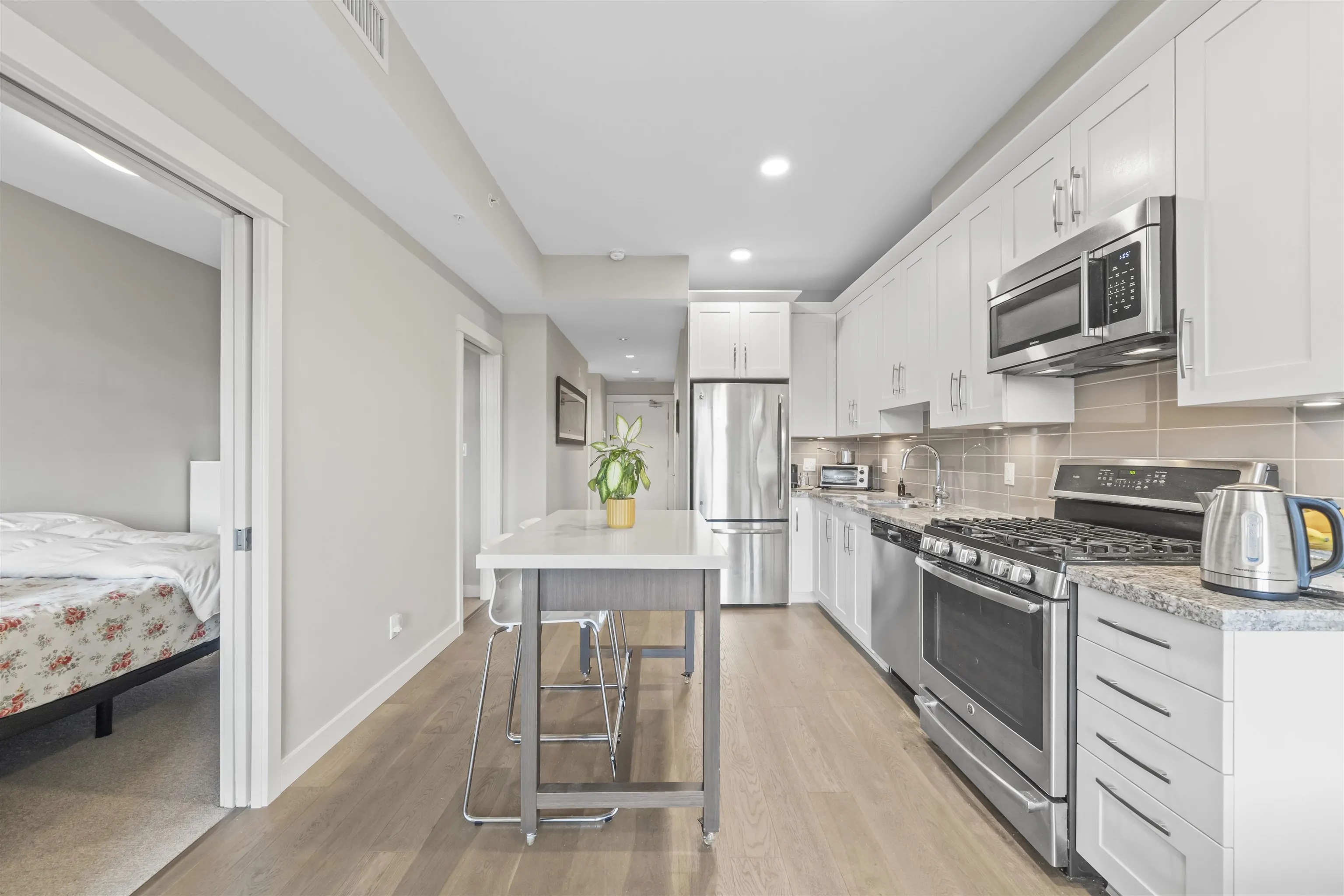 5011 Springs Boulevard #302