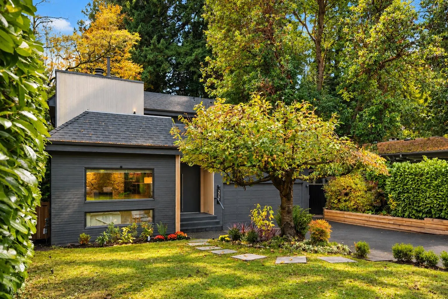 2221 Bowser Avenue
