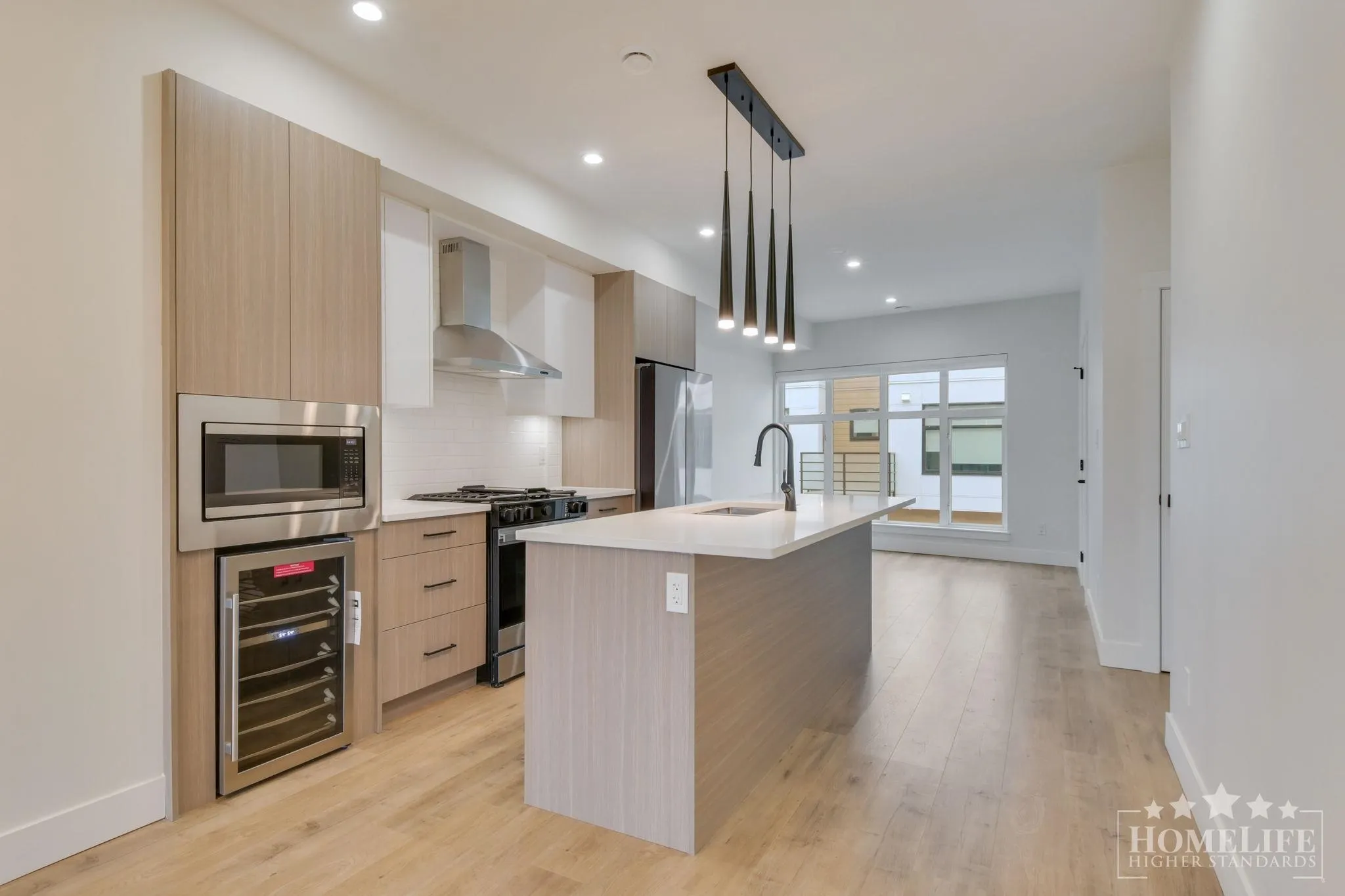 177 175a Street #19