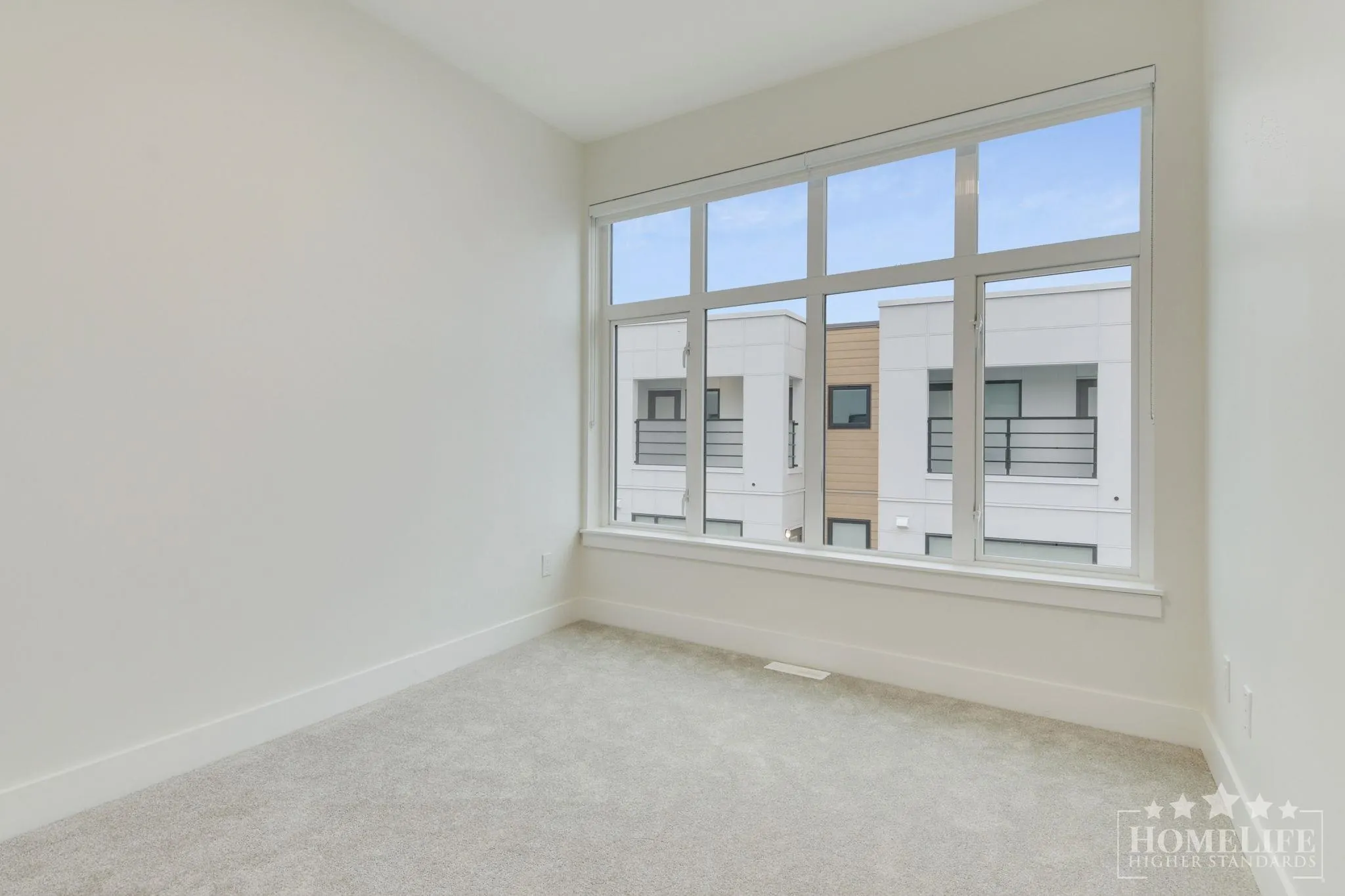 177 175a Street #19