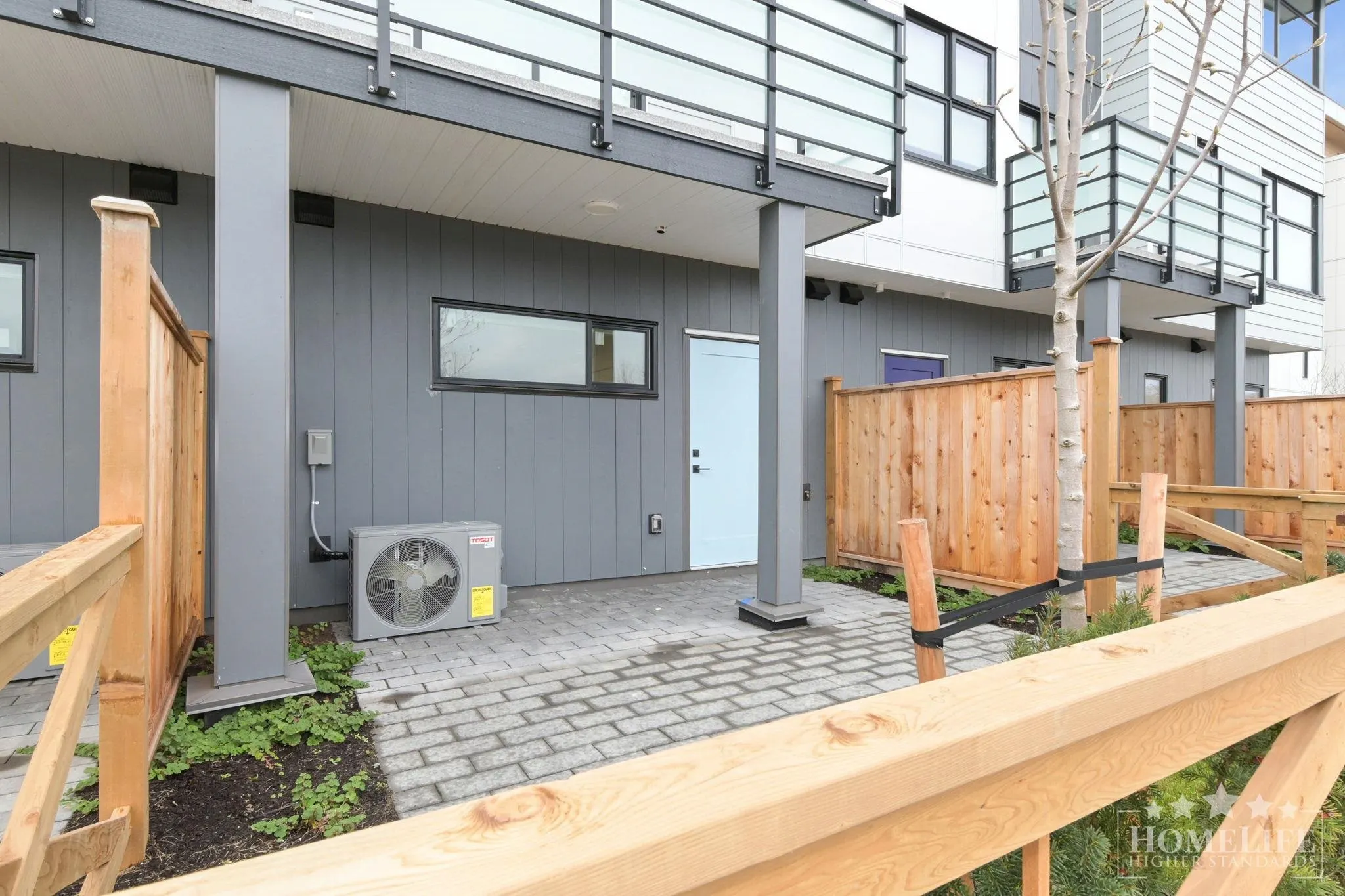 177 175a Street #19
