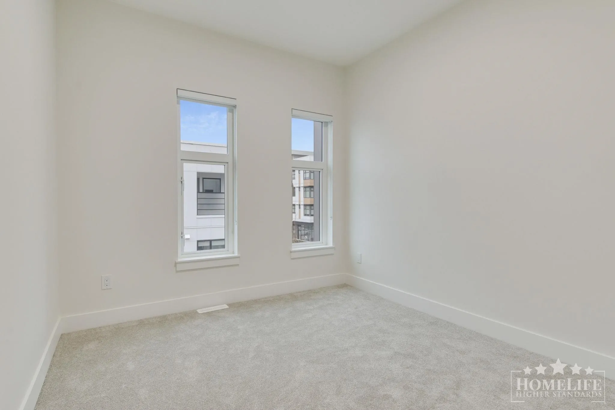 177 175a Street #19