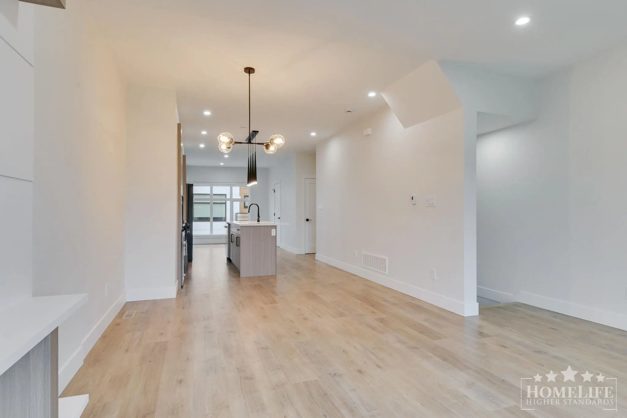 177 175a Street #19