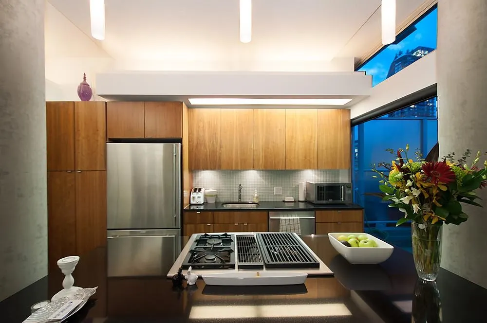 33 W Pender Street #802