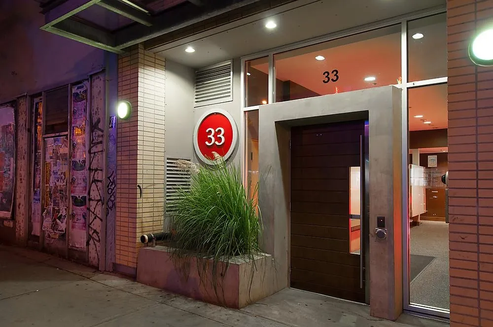 33 W Pender Street #802