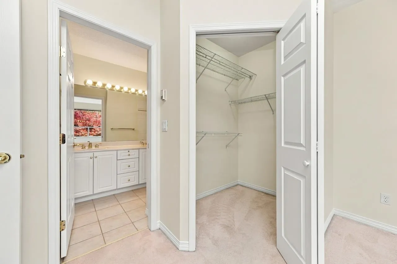5270 Oakmount Crescent #405