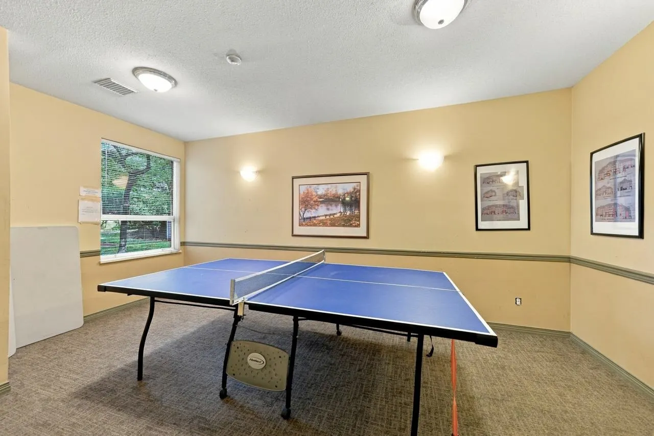 5270 Oakmount Crescent #405