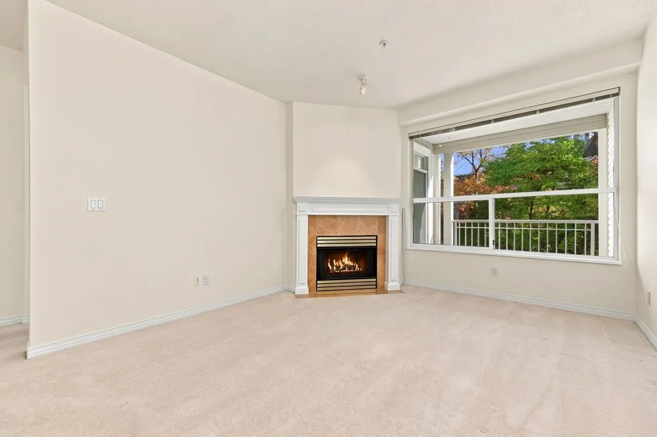 5270 Oakmount Crescent #405