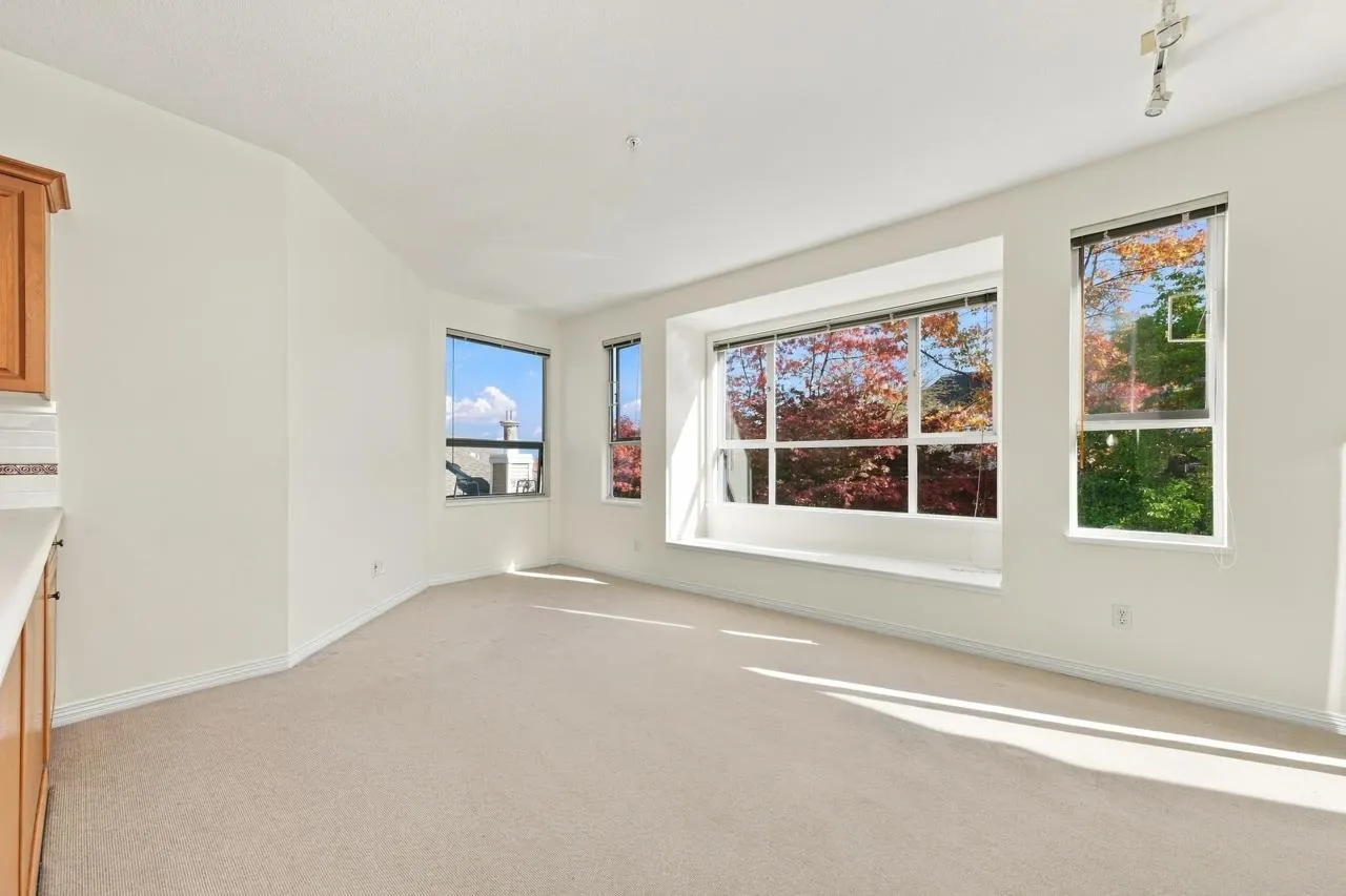 5270 Oakmount Crescent #405