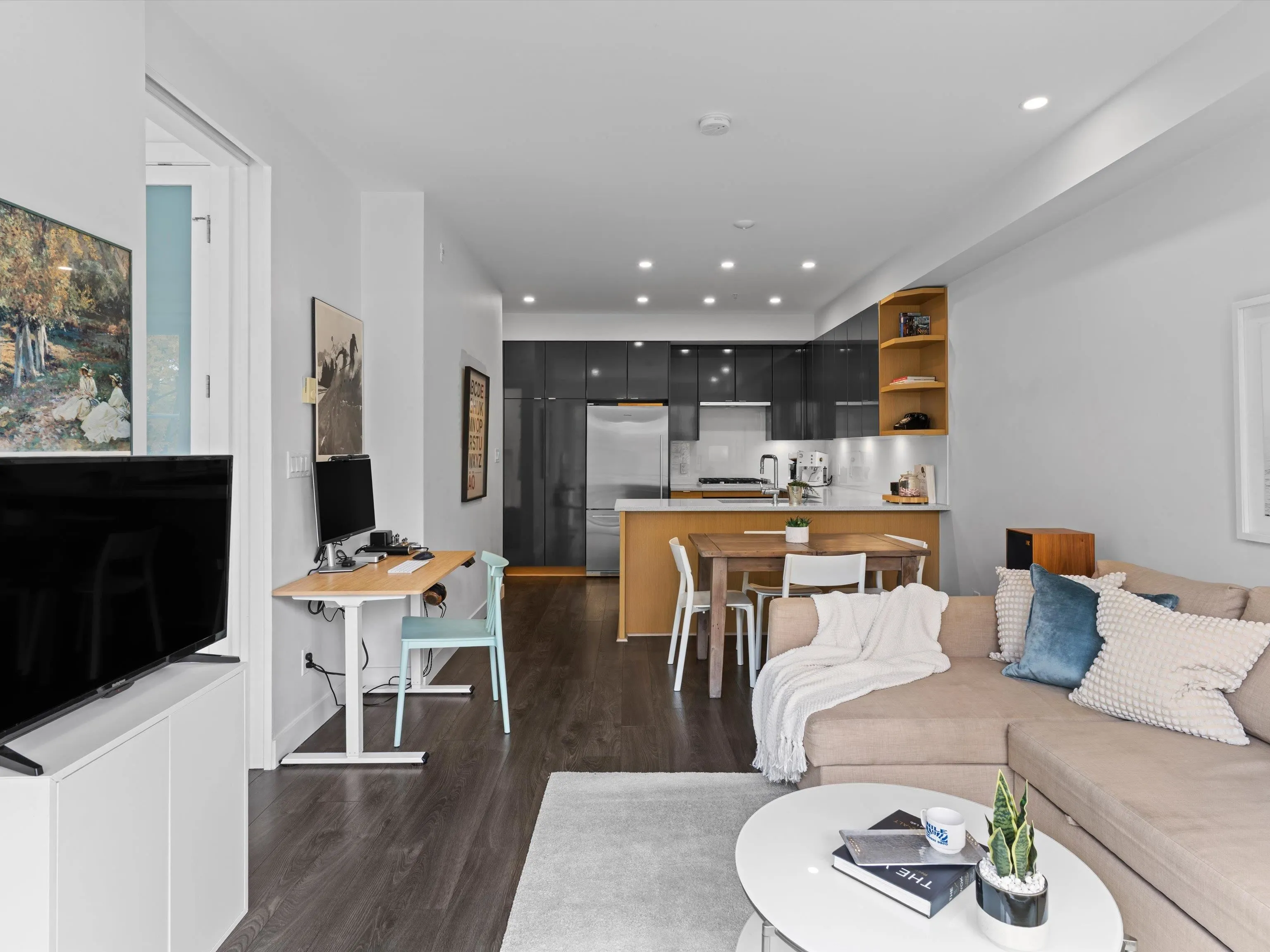 2528 Collingwood Street #302
