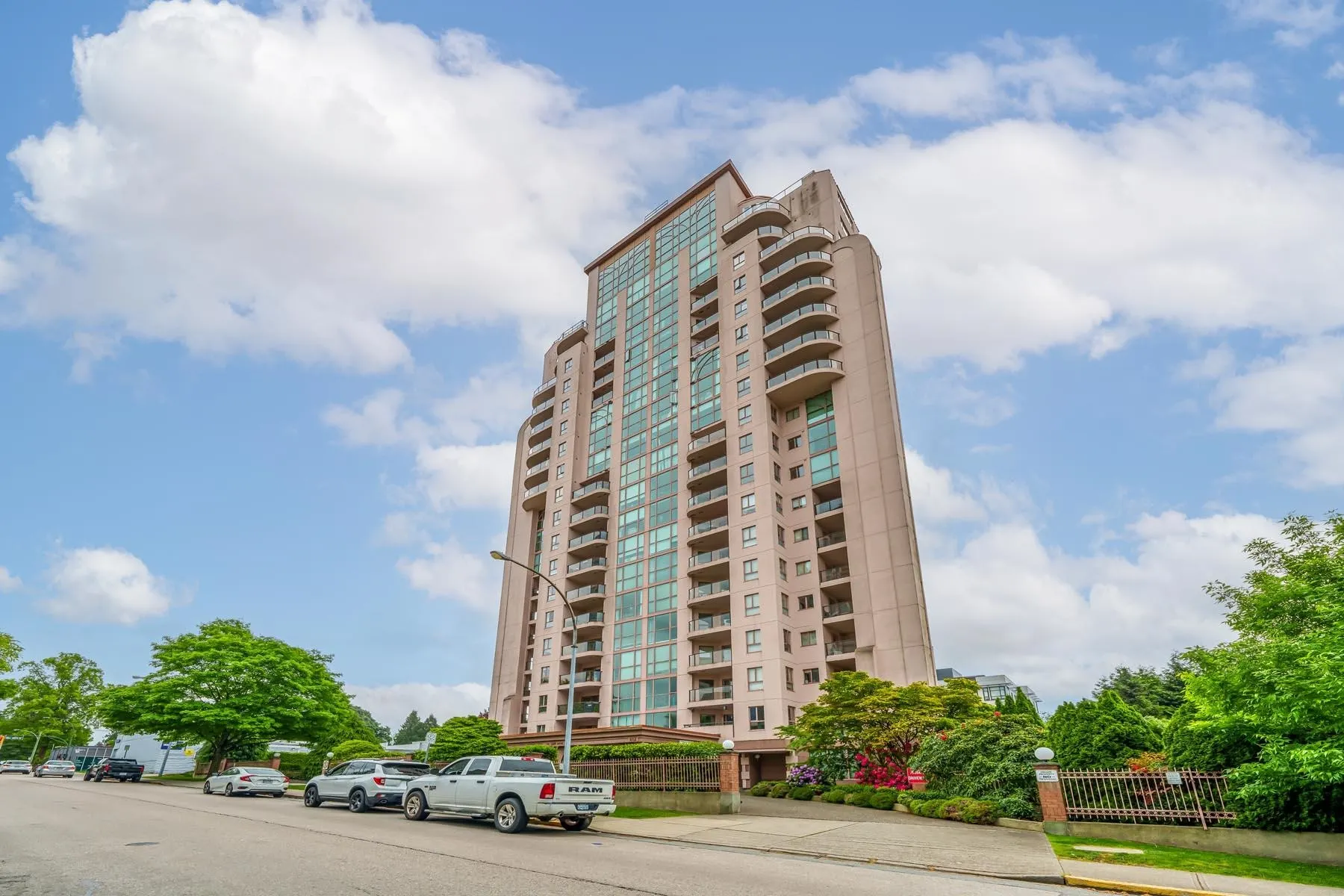 612 Fifth Avenue #1705