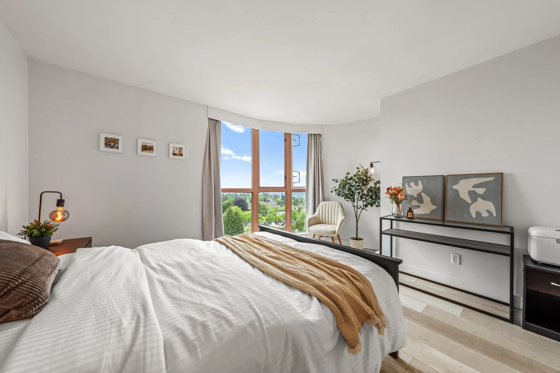 612 Fifth Avenue #1705