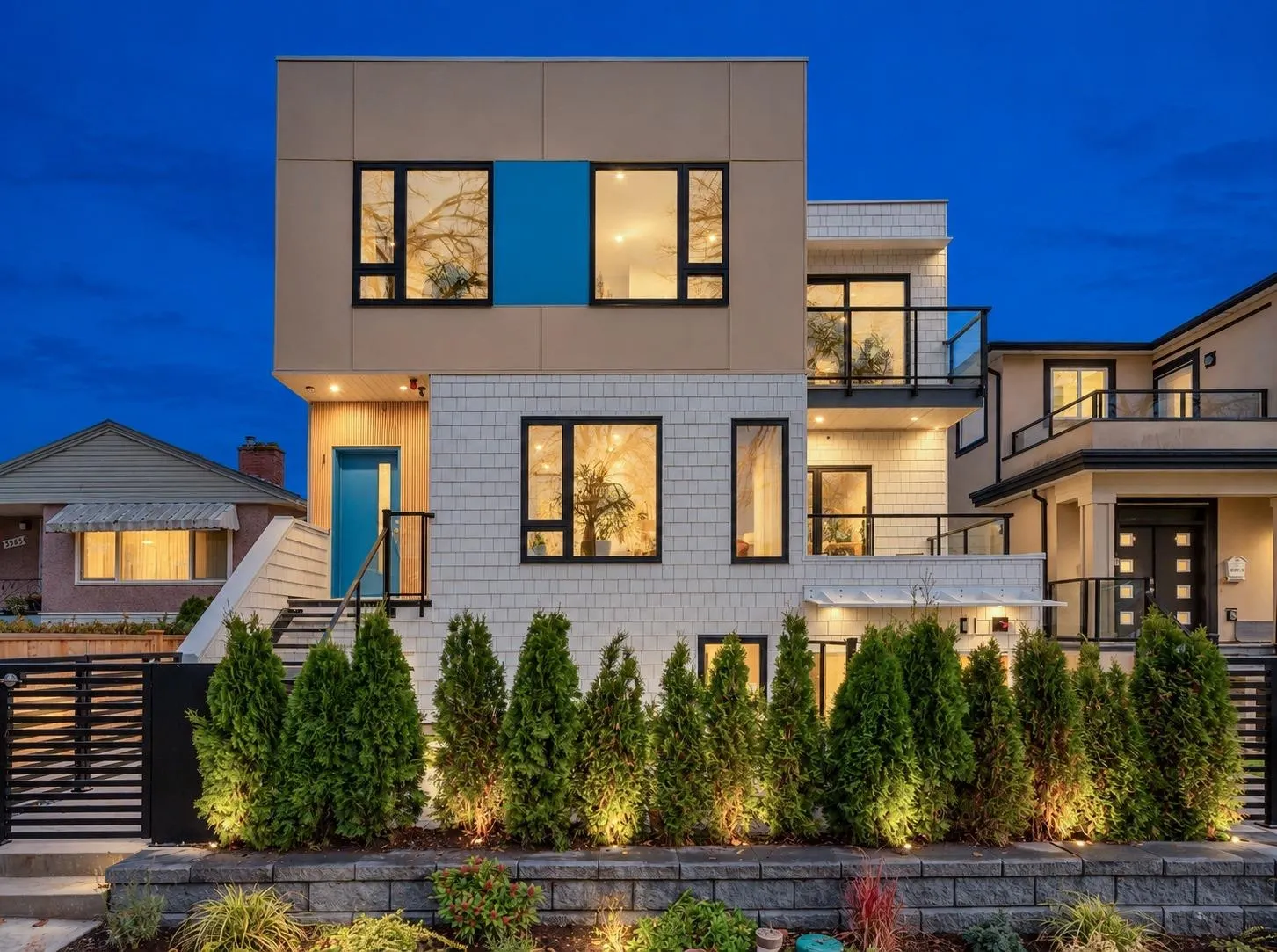 3389 Price Street
