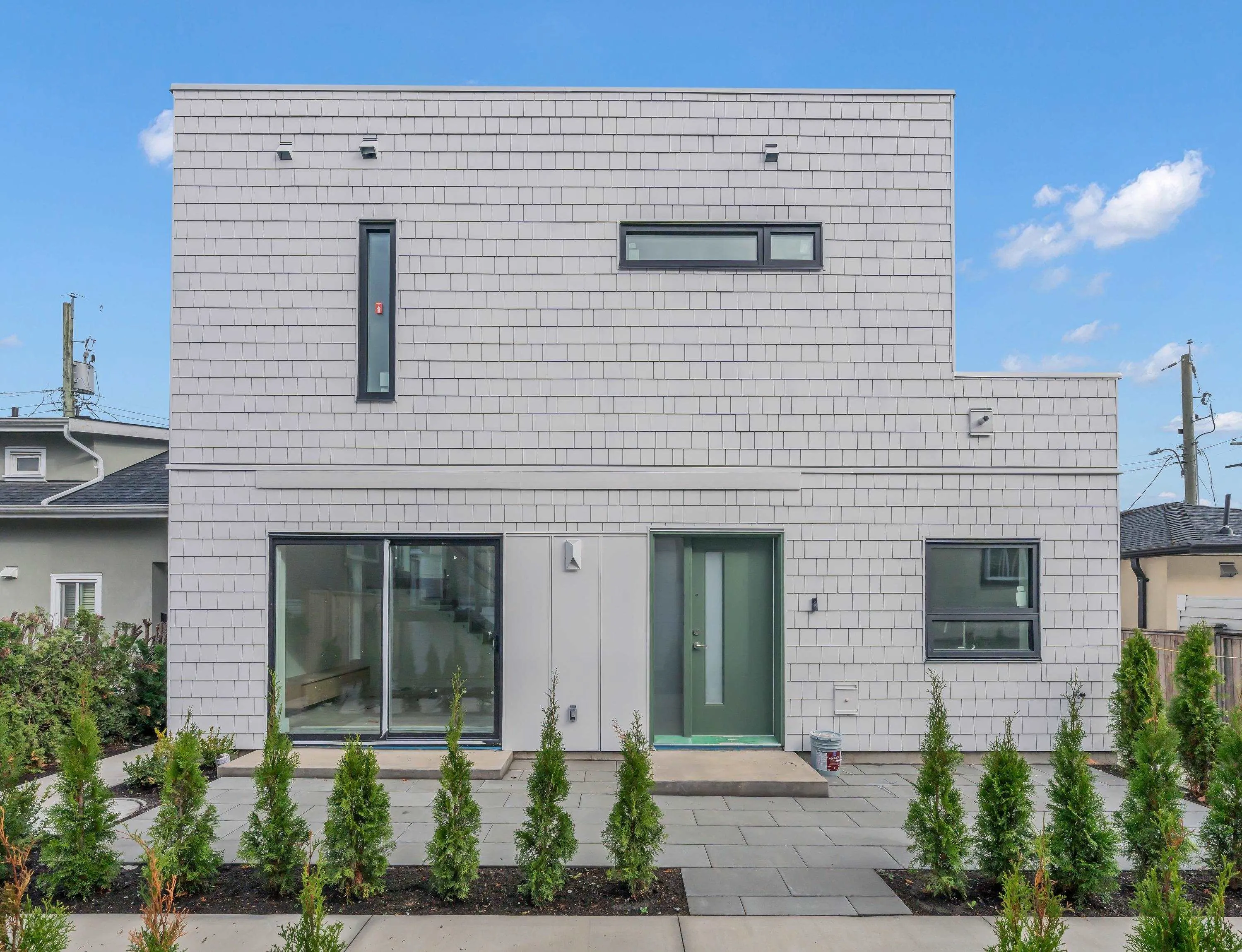 3389 Price Street