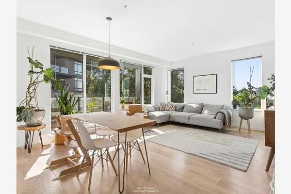 725 Marine Drive #313