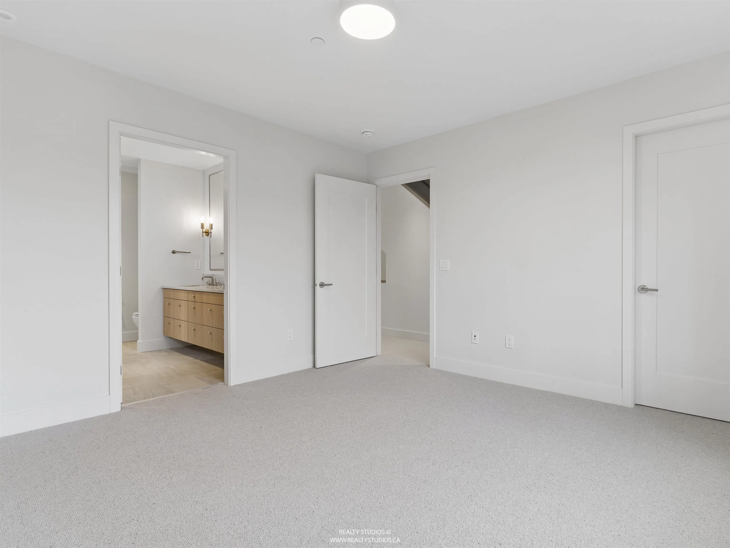 3058 W 34th Avenue #1