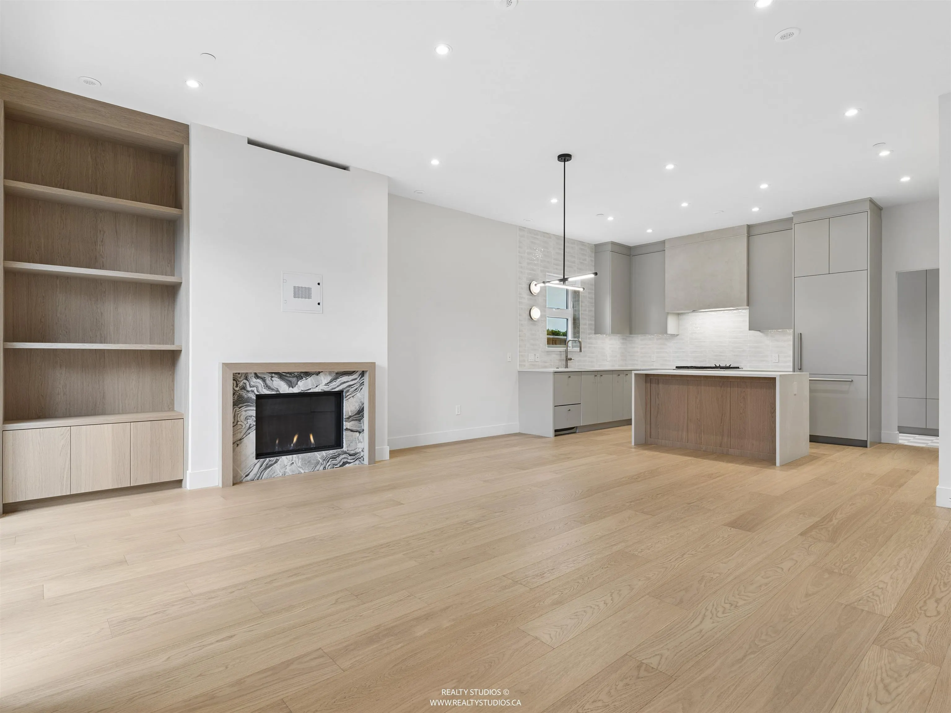 3058 W 34th Avenue #1