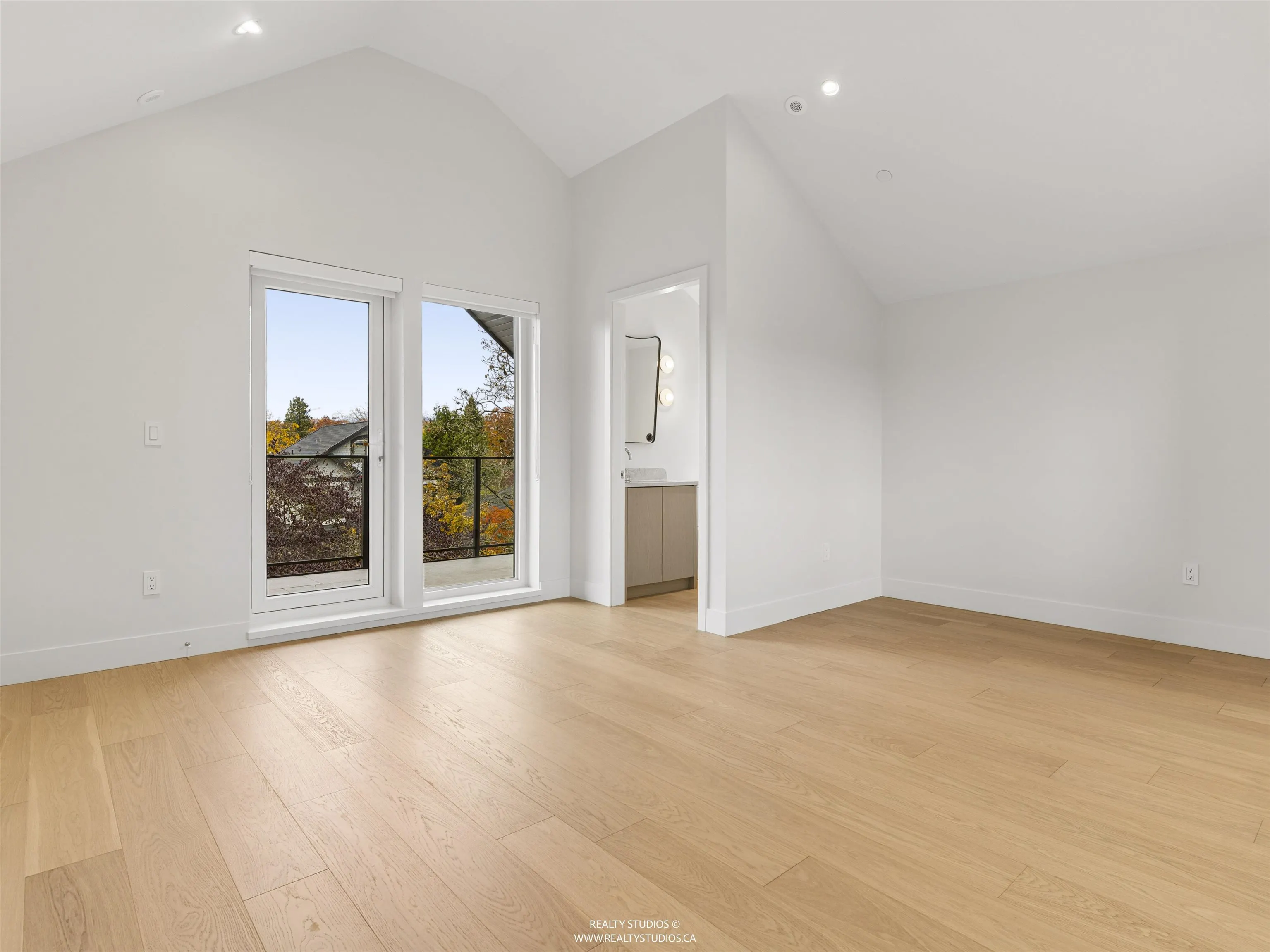 3058 W 34th Avenue #1
