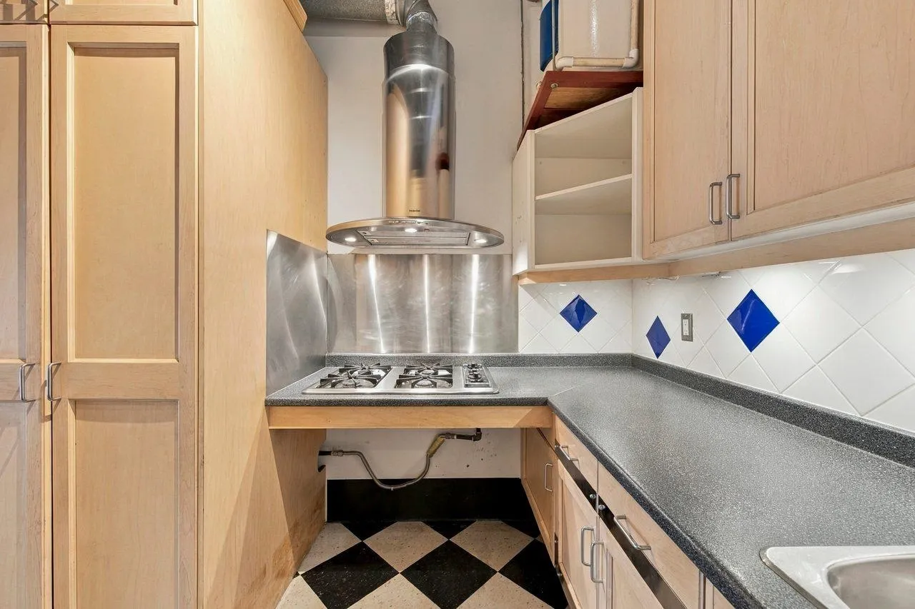 272 E 4th Avenue #311