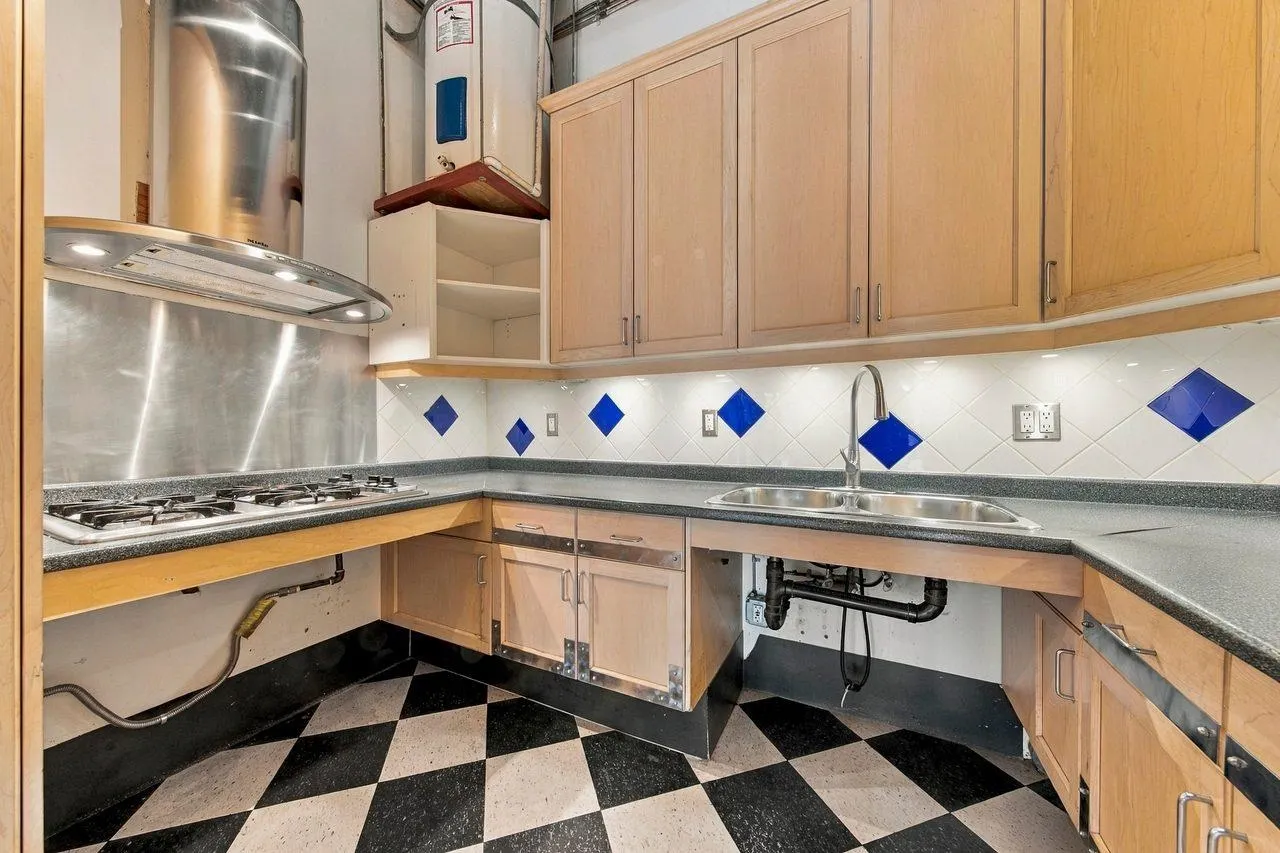 272 E 4th Avenue #311