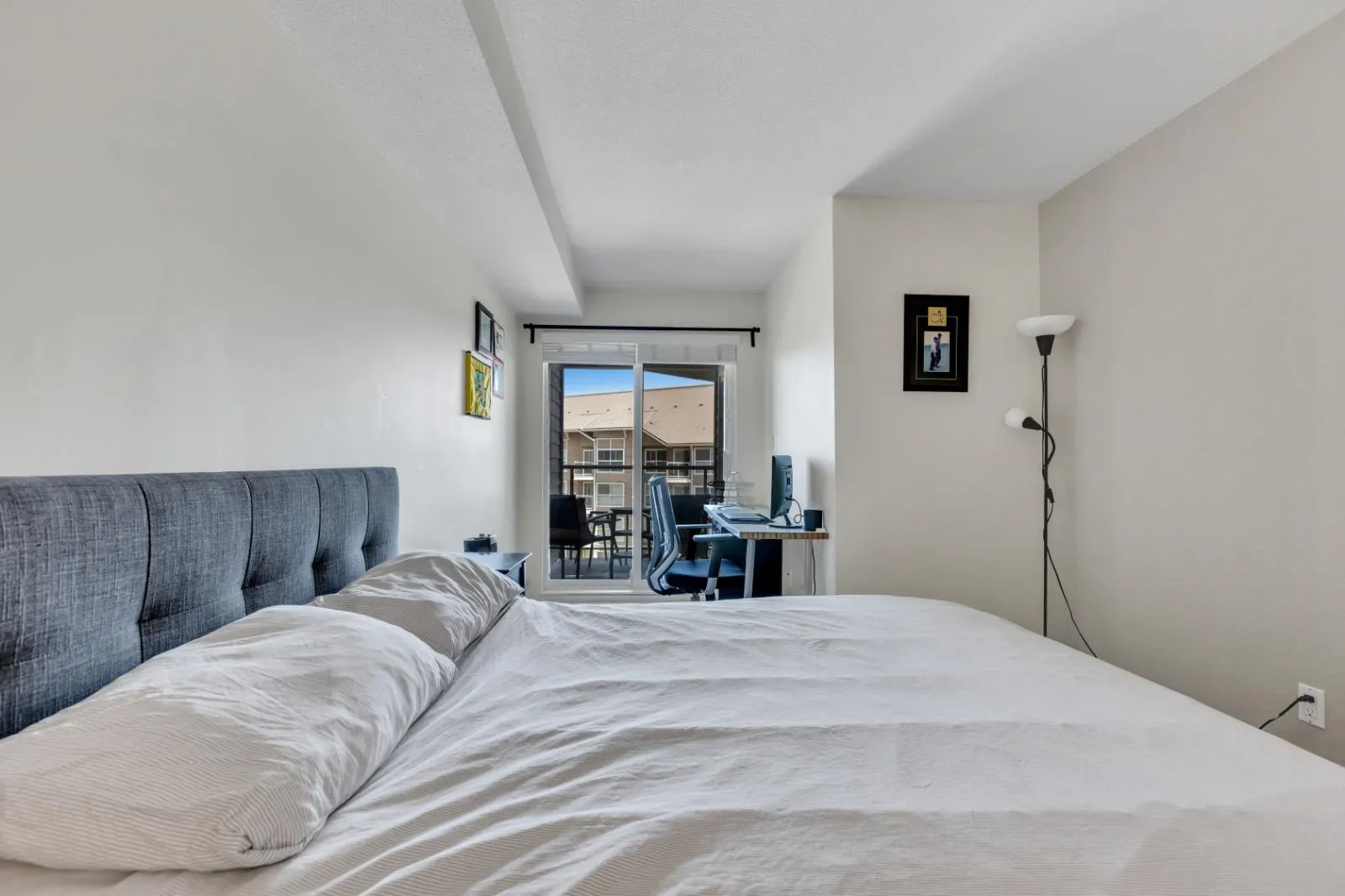5880 Dover Crescent #427