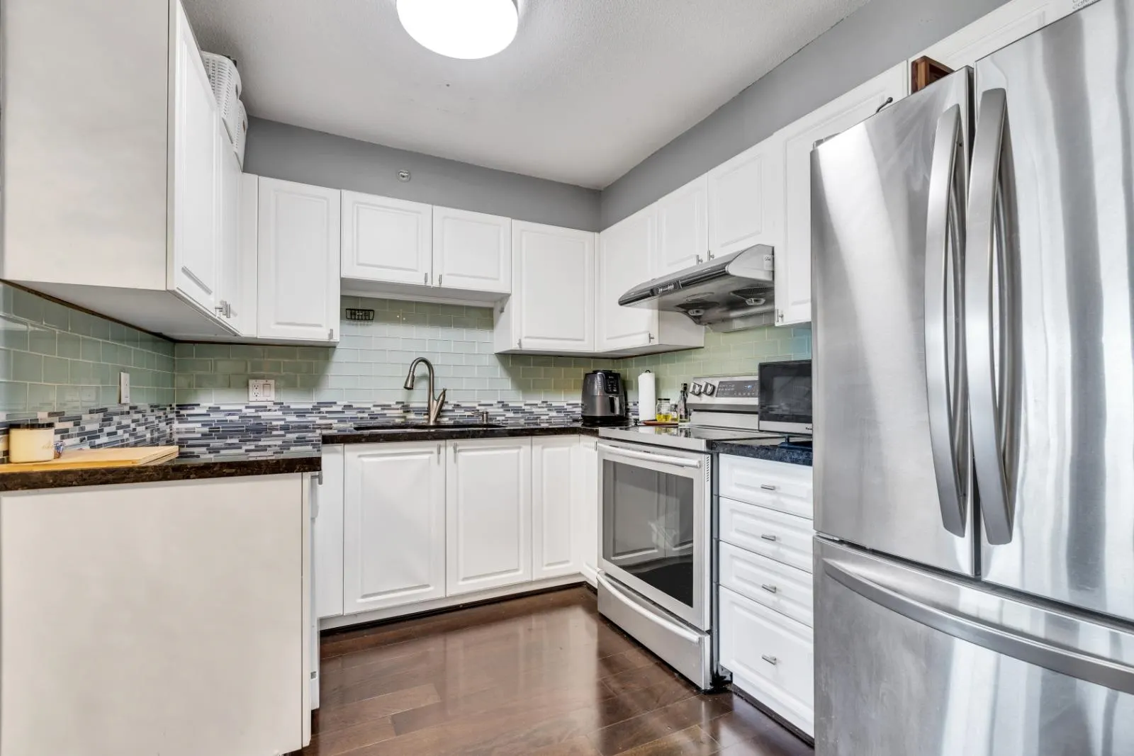 5880 Dover Crescent #427