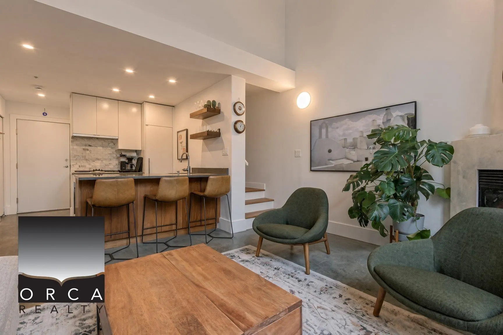 3726 Commercial Street #3
