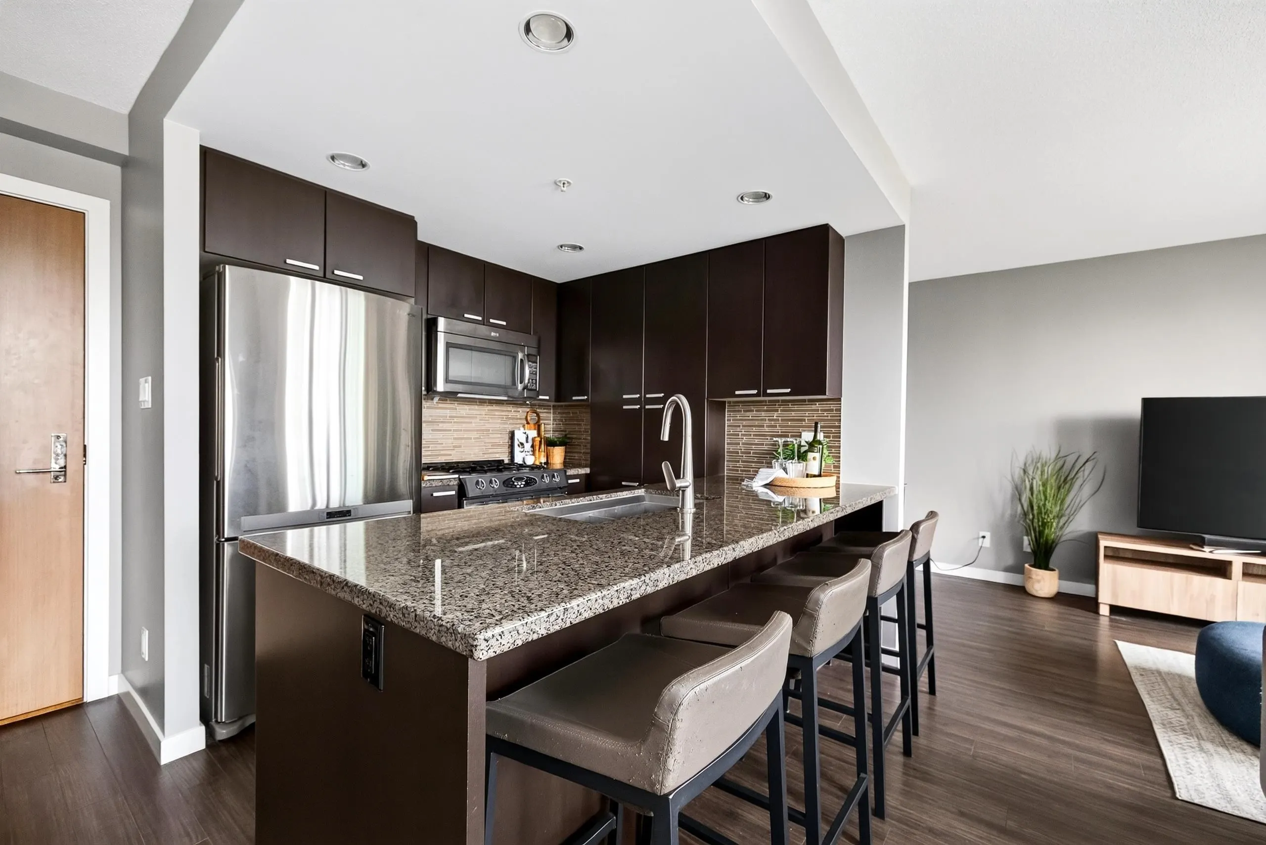 2200 Douglas Road #1505