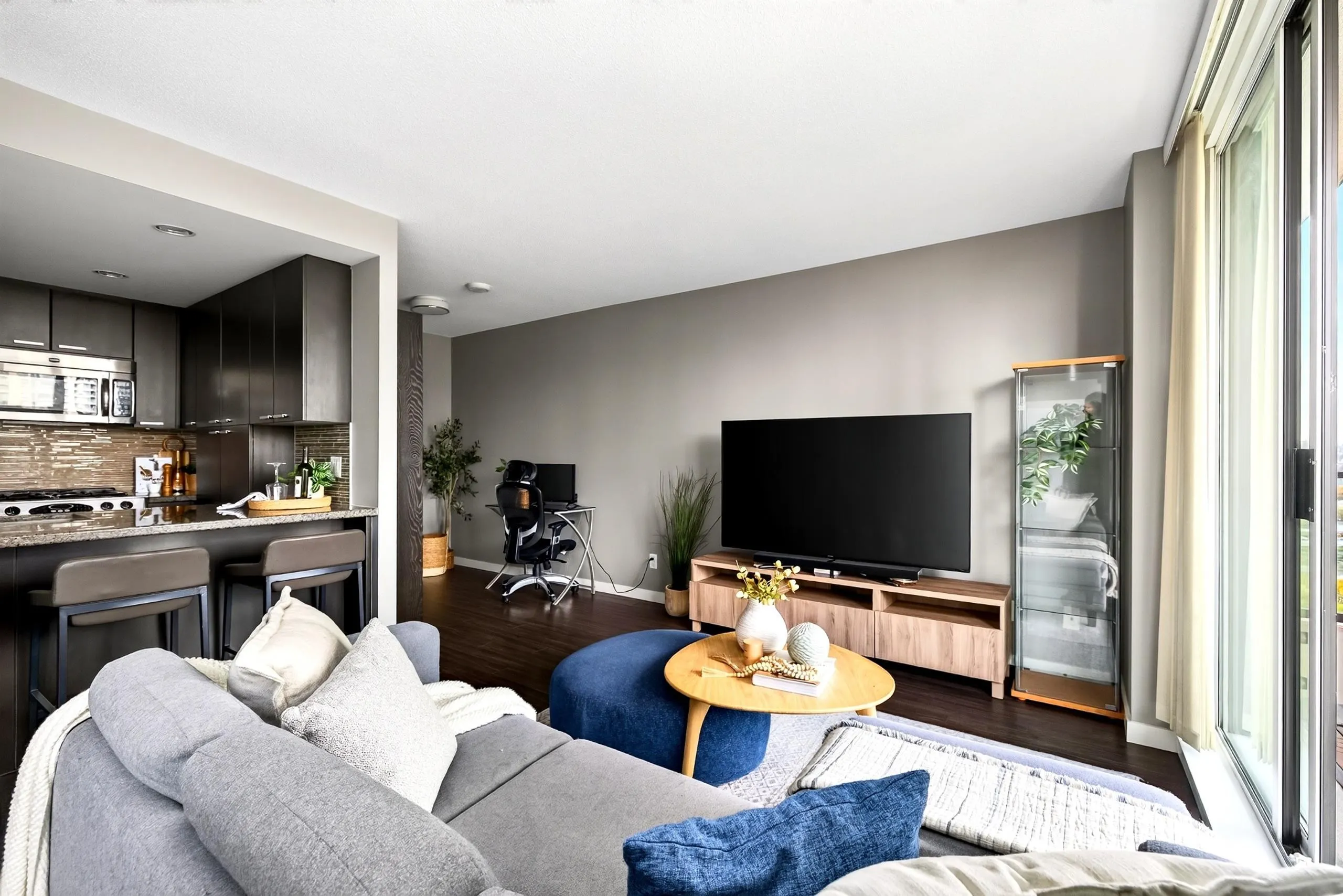 2200 Douglas Road #1505