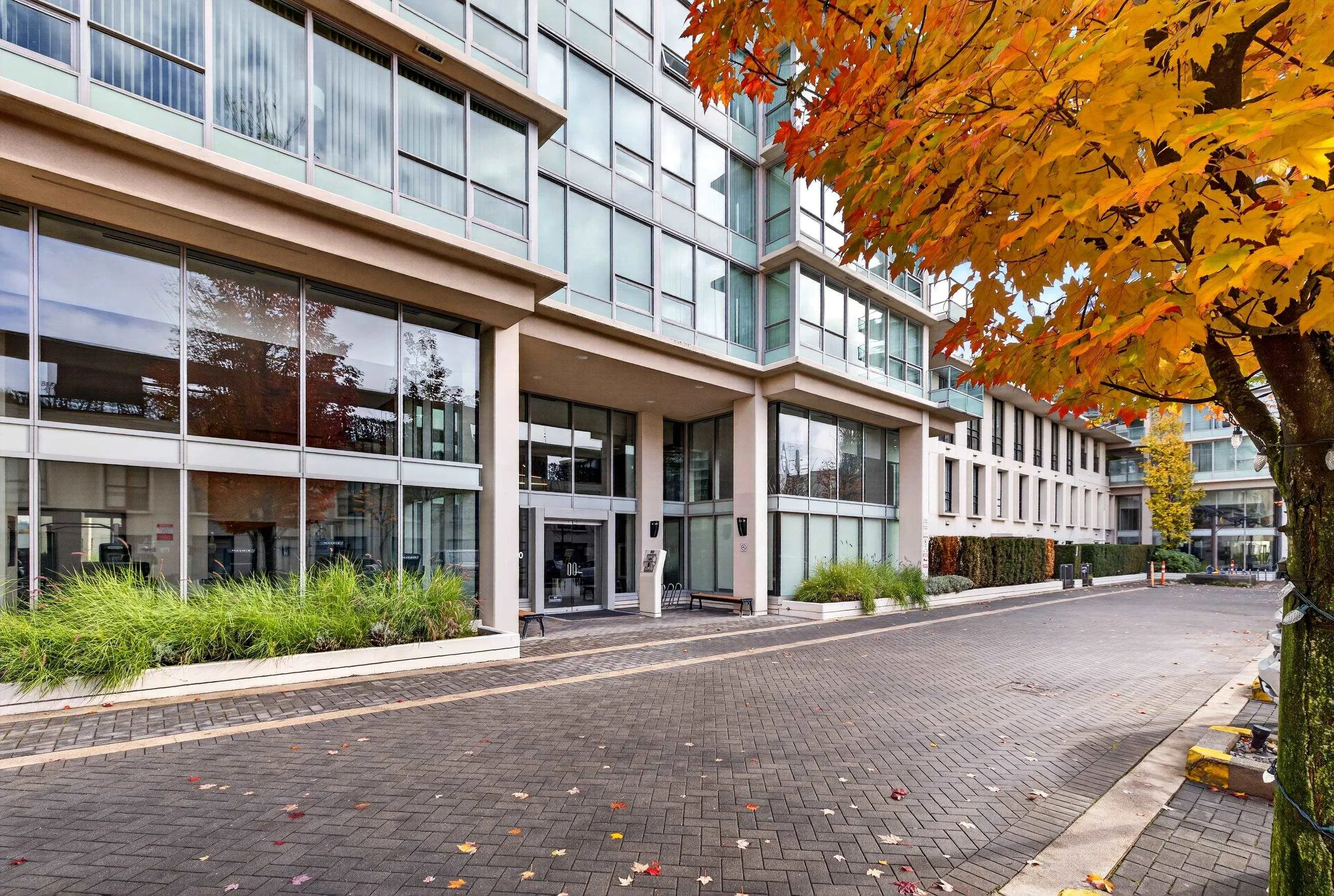 2200 Douglas Road #1505