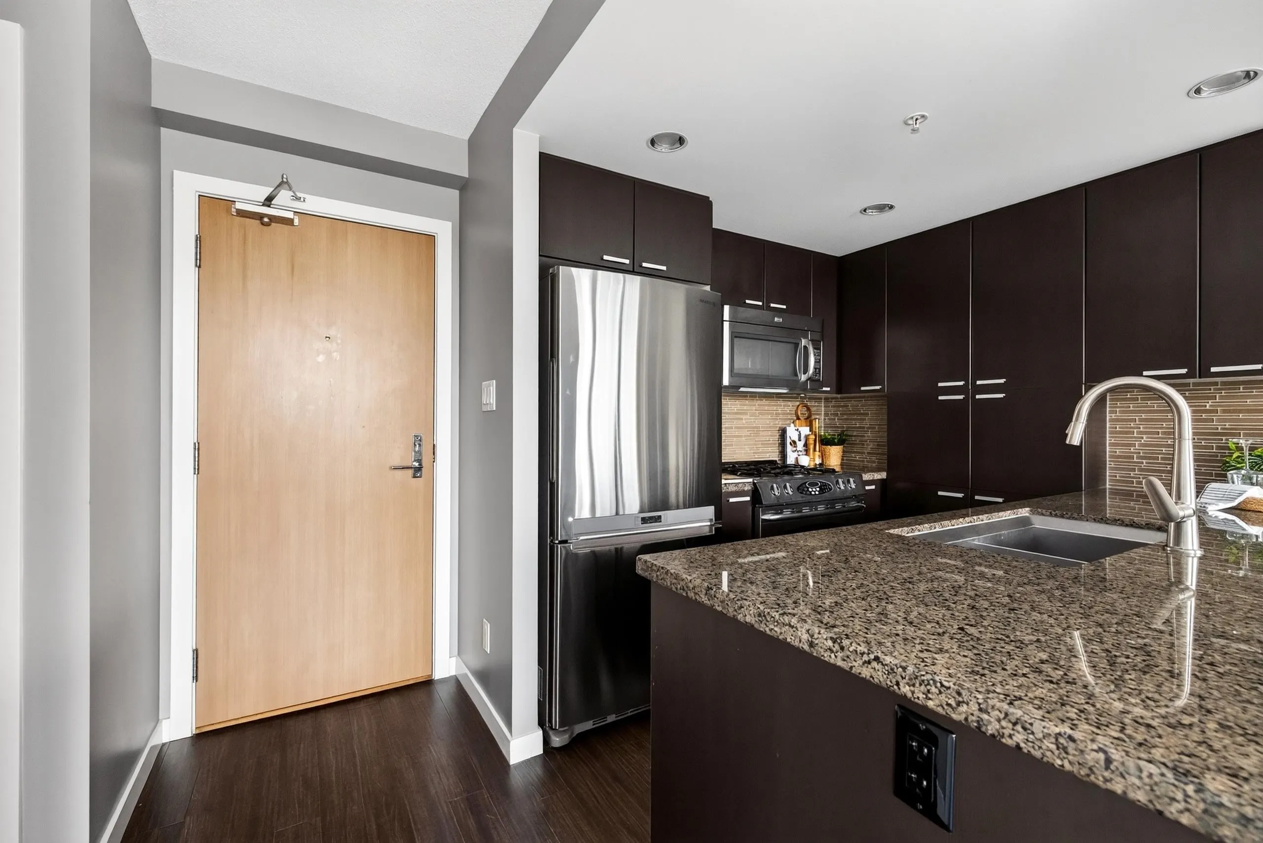 2200 Douglas Road #1505