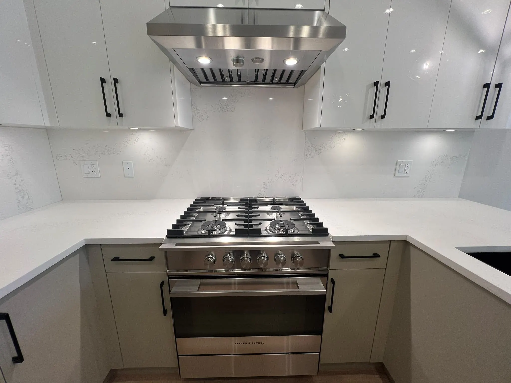 3033 Shell Road #15