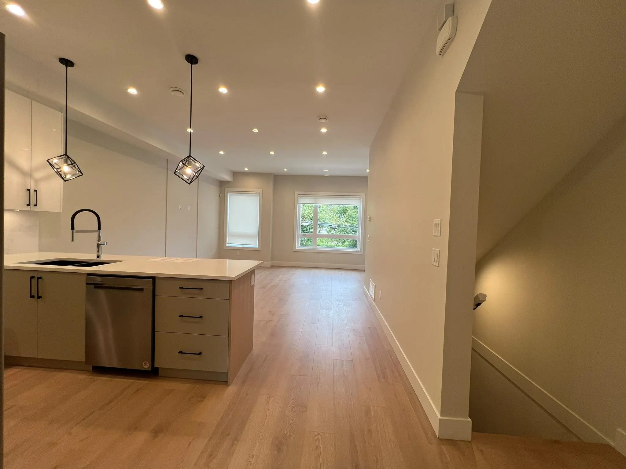 3033 Shell Road #15