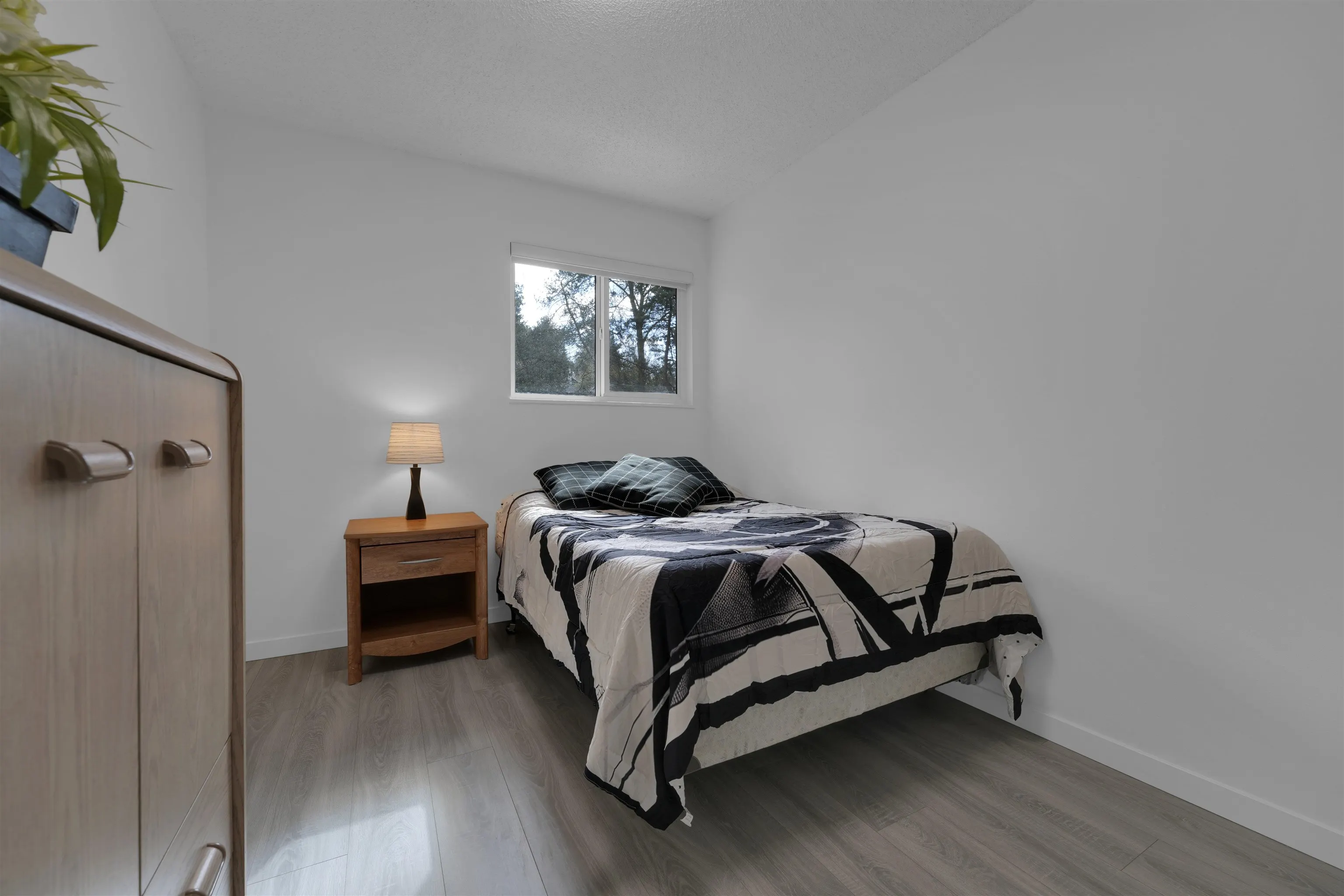 315 Schoolhouse Street #25