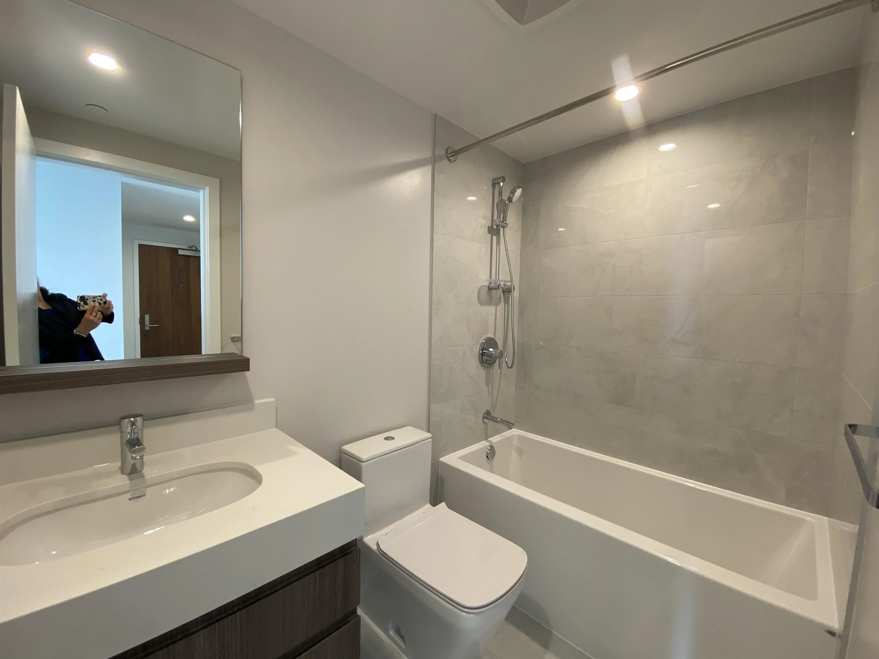 6537 Telford Avenue #2804