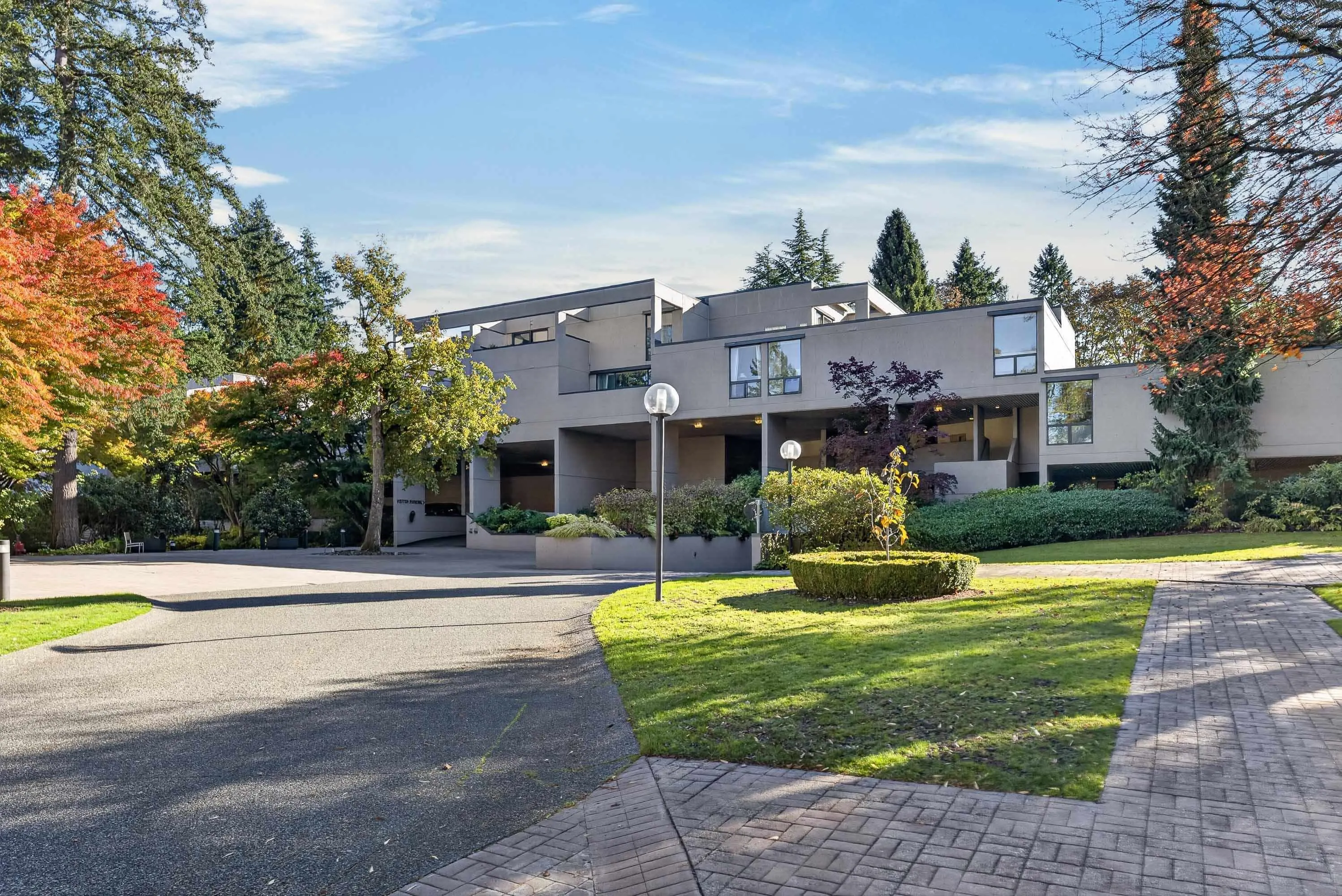 4900 Cartier Street #320