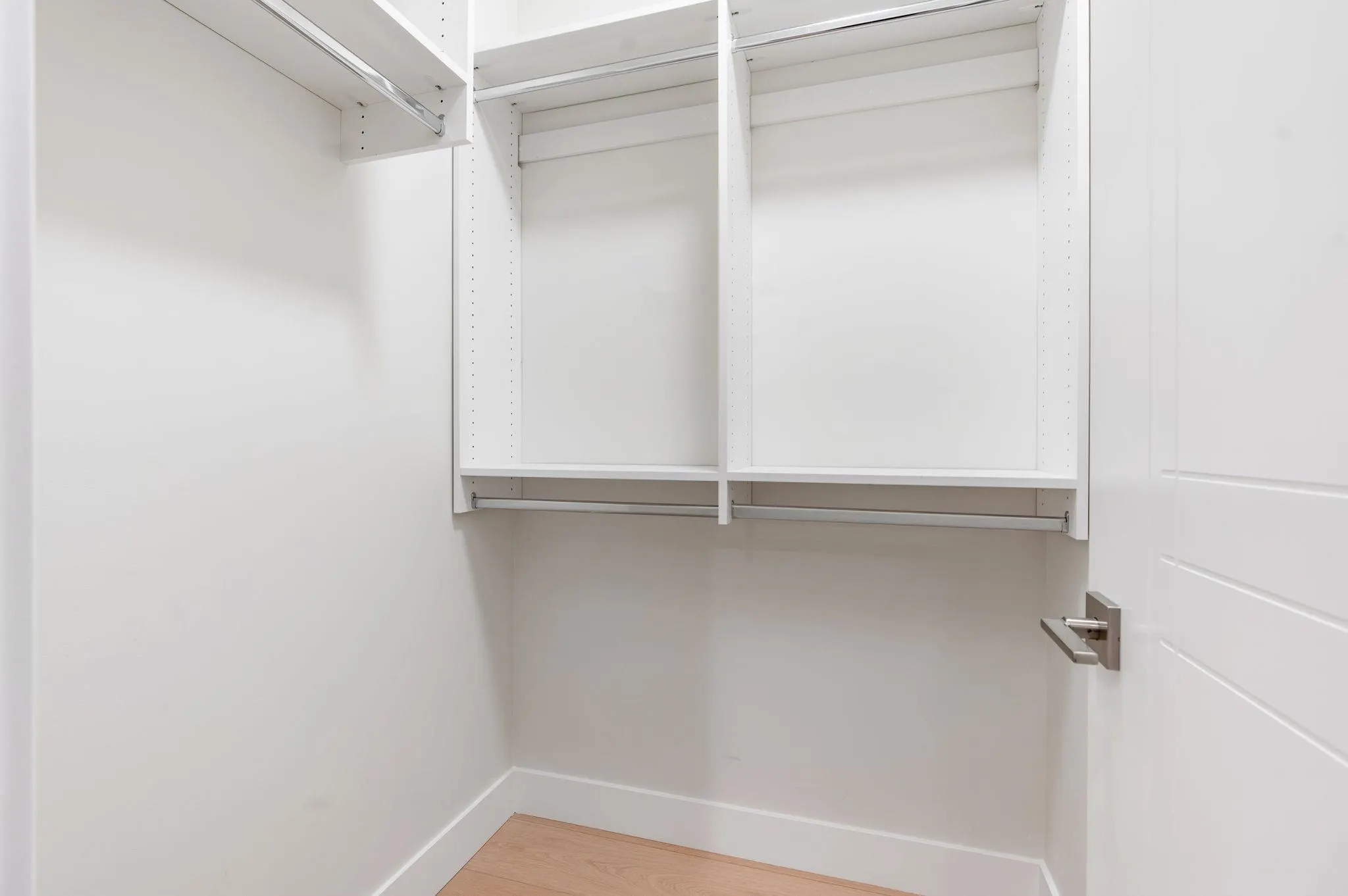 8464 15 Avenue #2